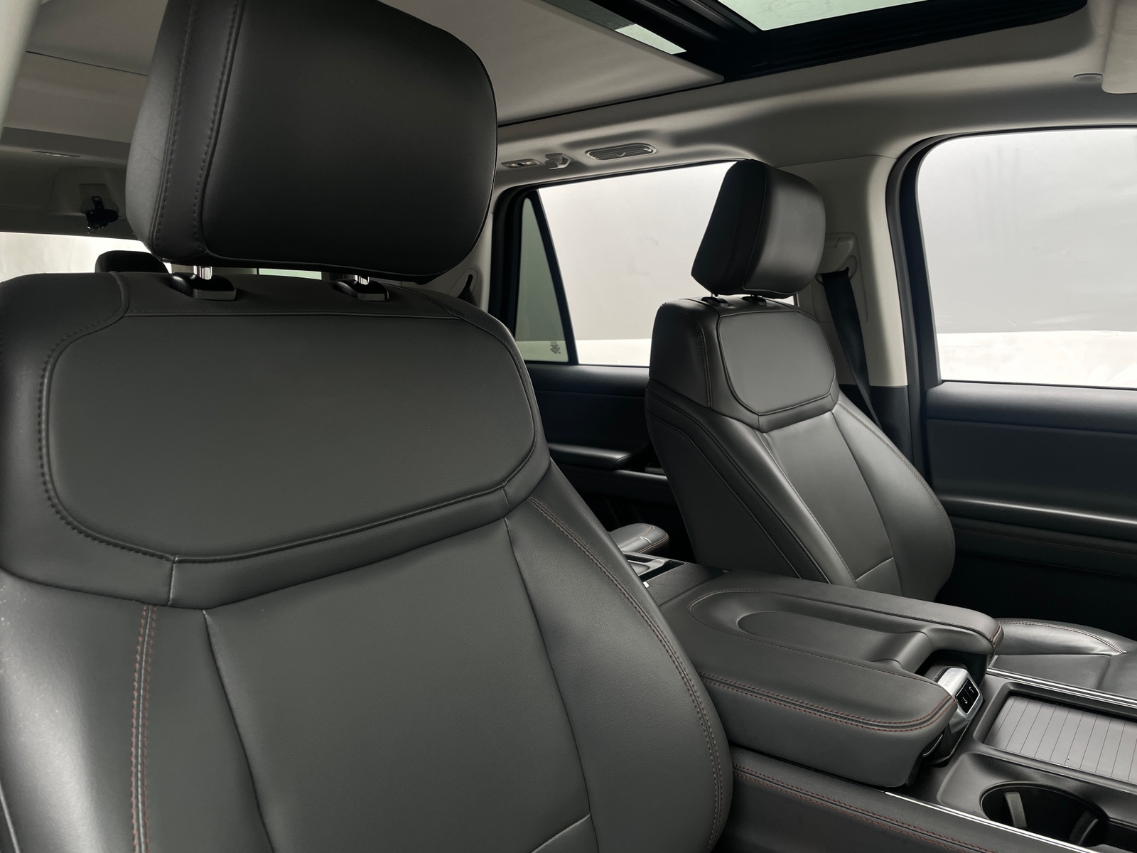 Thumbnail: 2025 Ford Expedition - 2