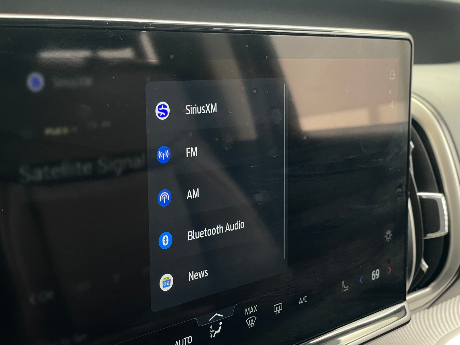 Thumbnail: 2025 Ford Expedition - 4