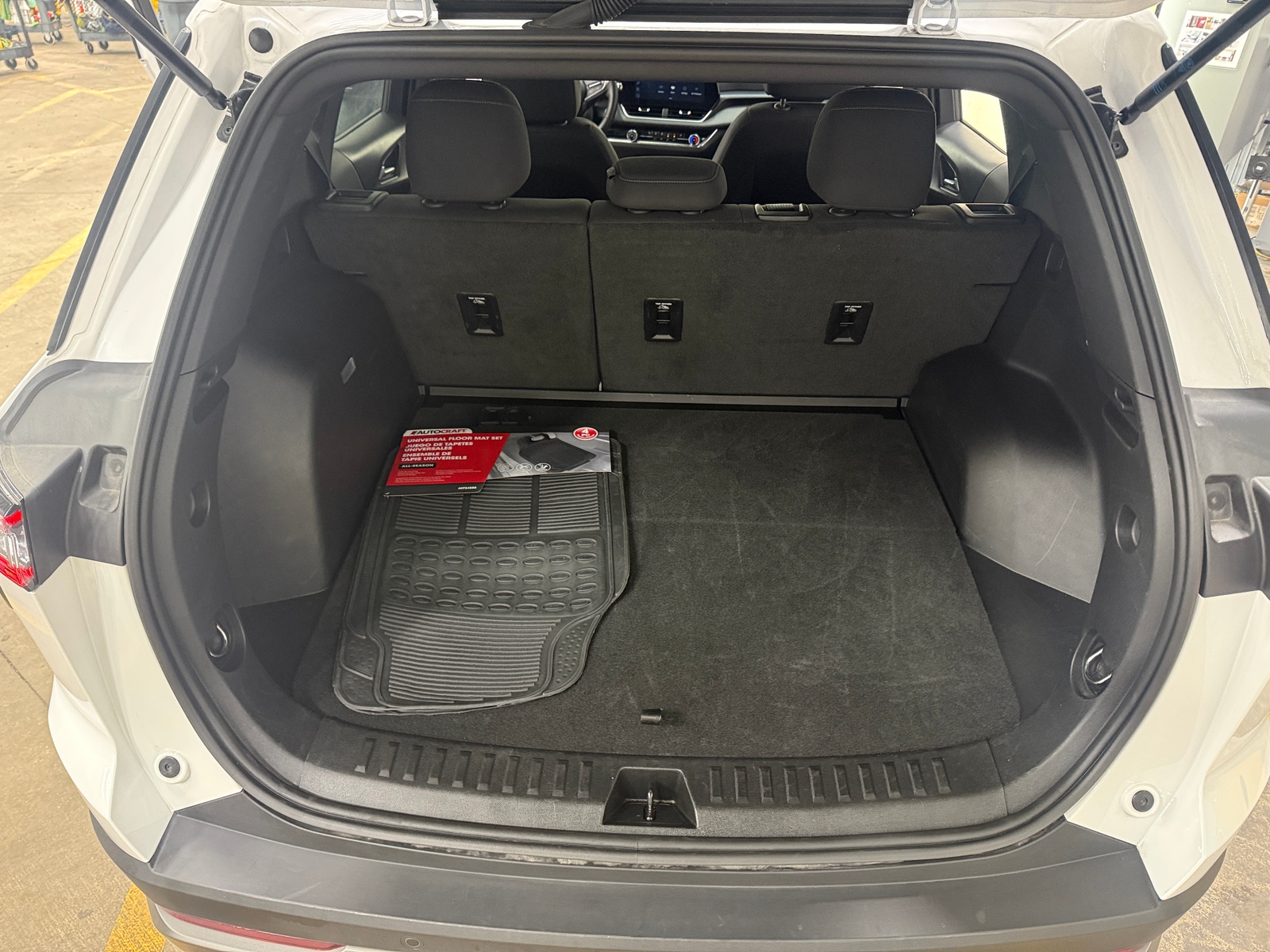 Thumbnail: 2025 Chevrolet Equinox - 7