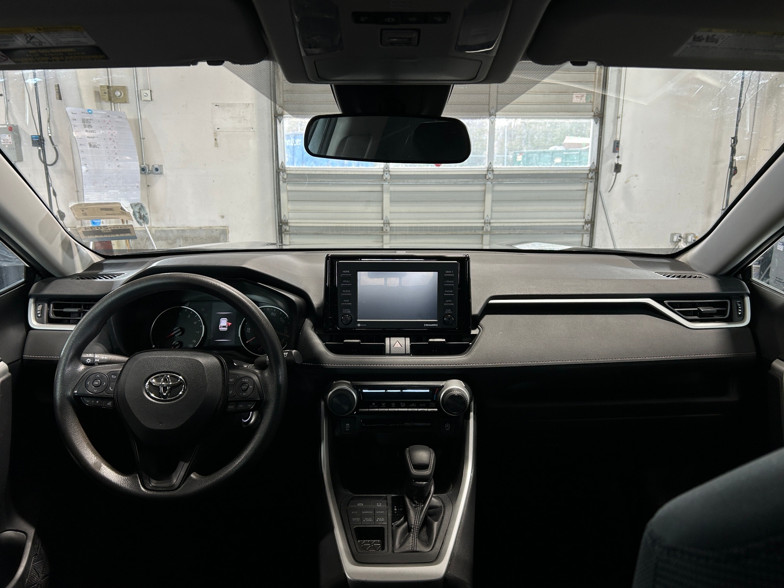 Thumbnail: 2020 Toyota RAV4 - 3