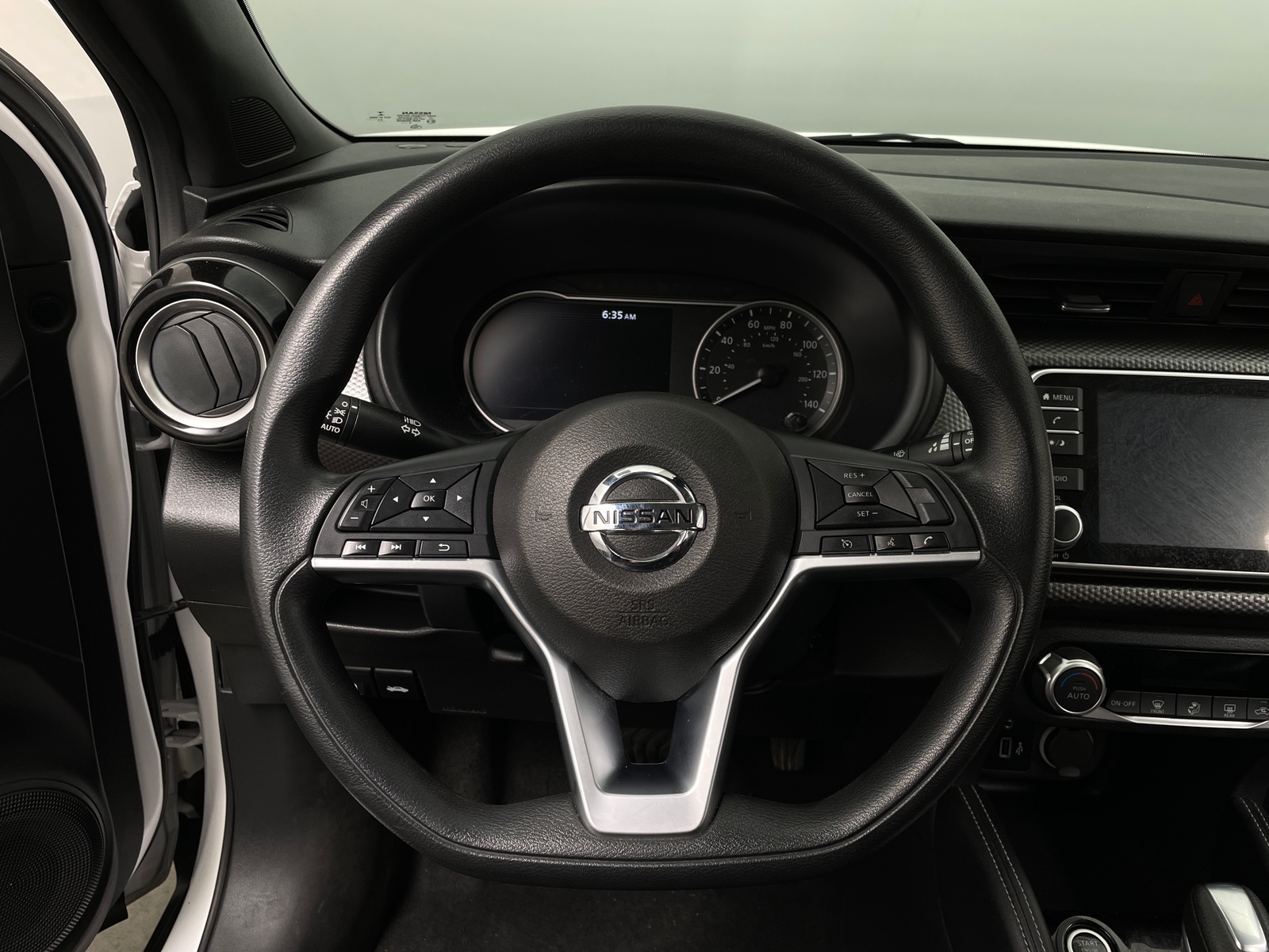 Thumbnail: 2020 Nissan Kicks - 5