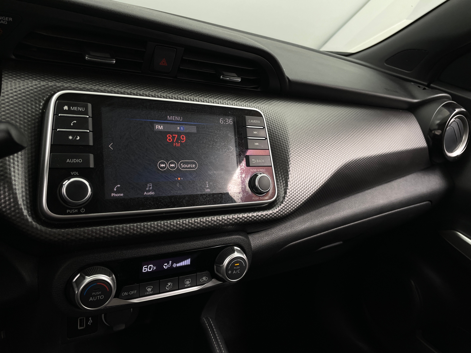 Thumbnail: 2020 Nissan Kicks - 4