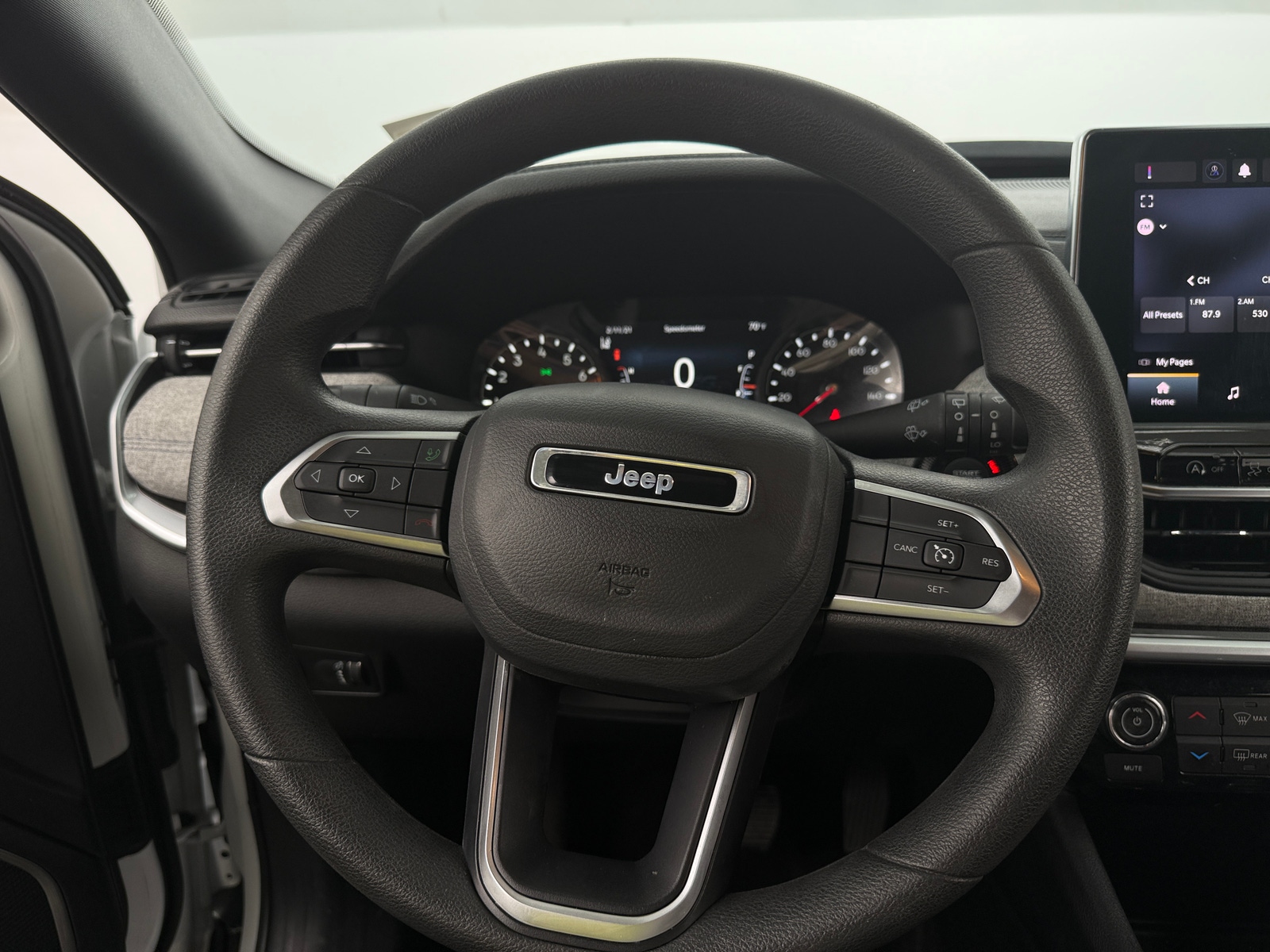 Thumbnail: 2023 Jeep Compass - 5