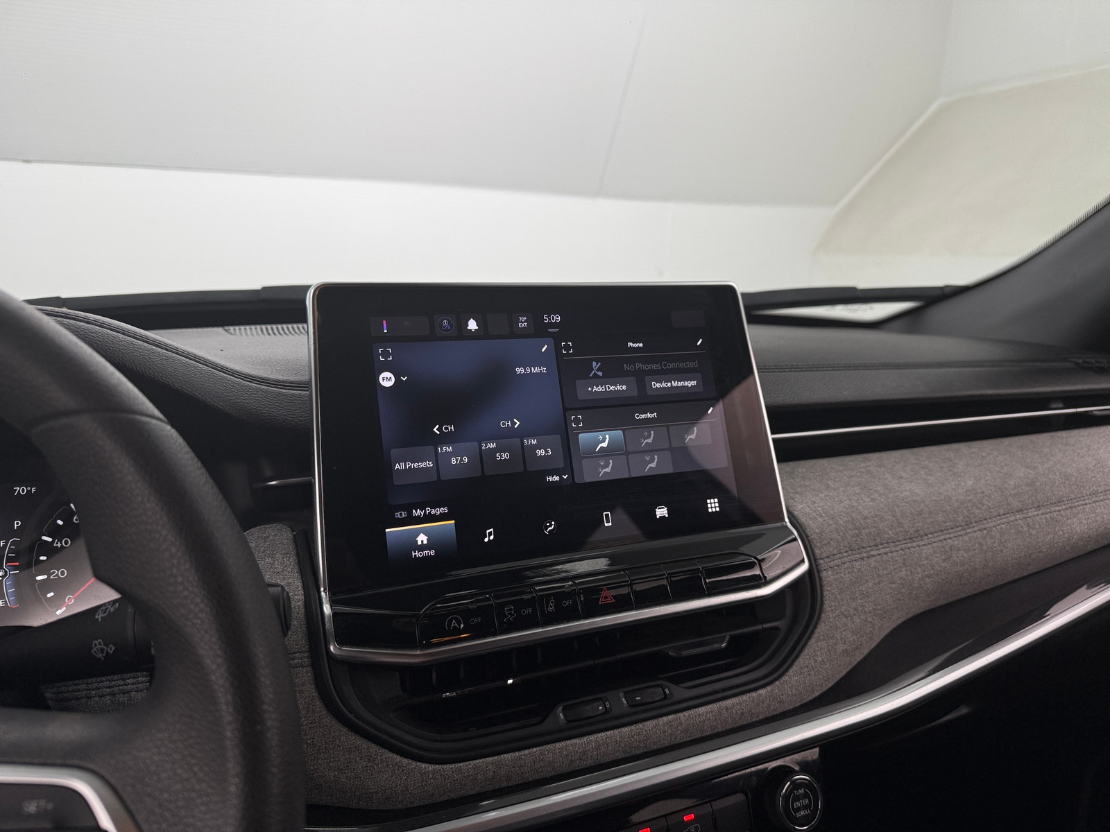 Thumbnail: 2023 Jeep Compass - 4