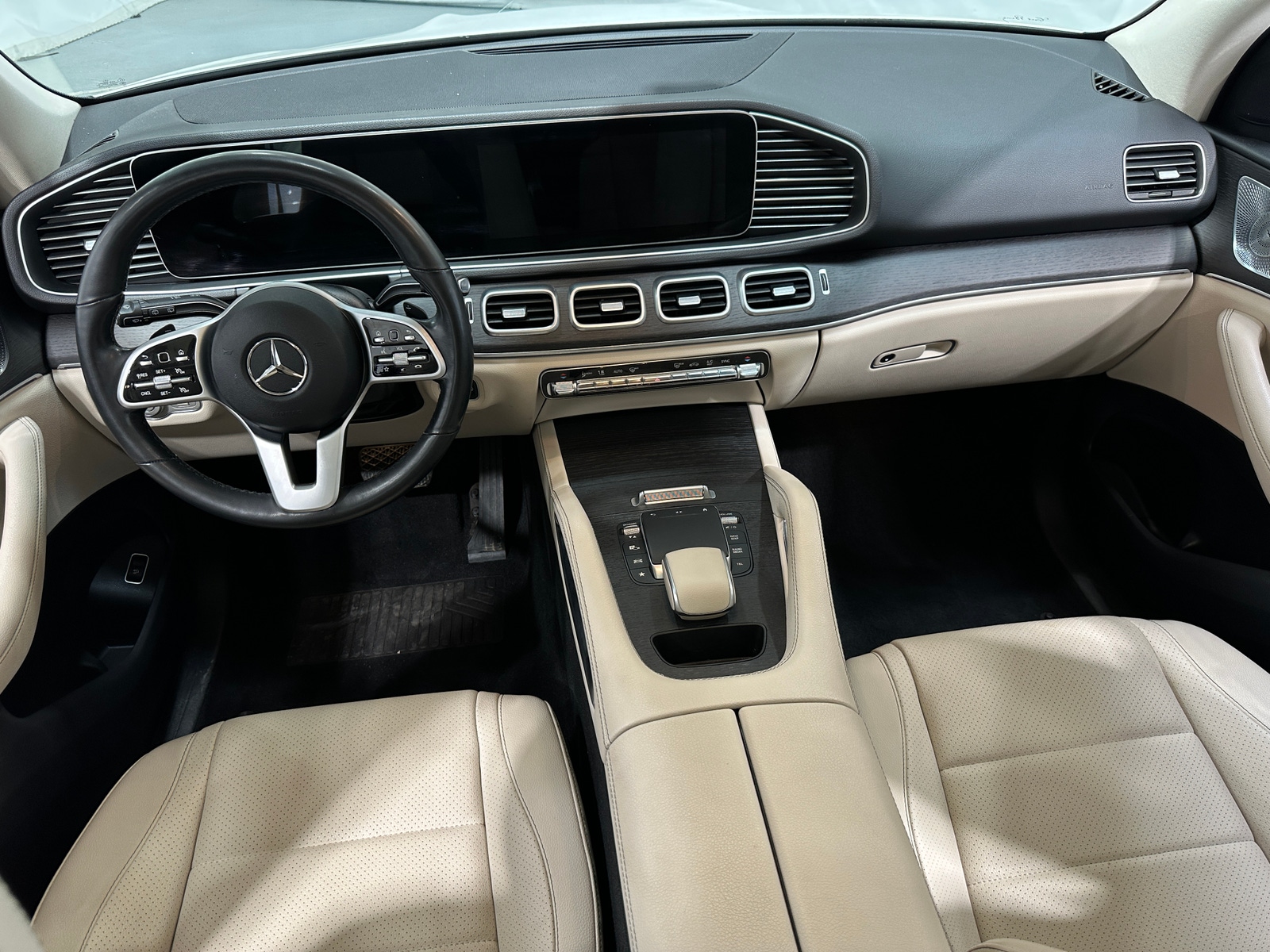 Thumbnail: 2021 Mercedes-Benz GLE - 2