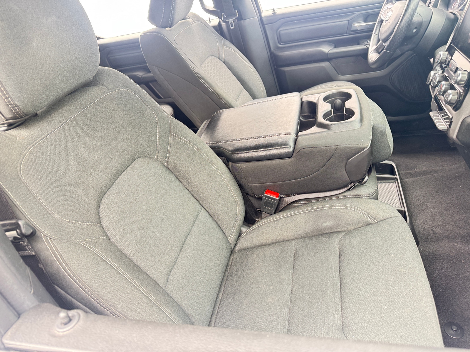 Thumbnail: 2025 RAM 1500 - 2