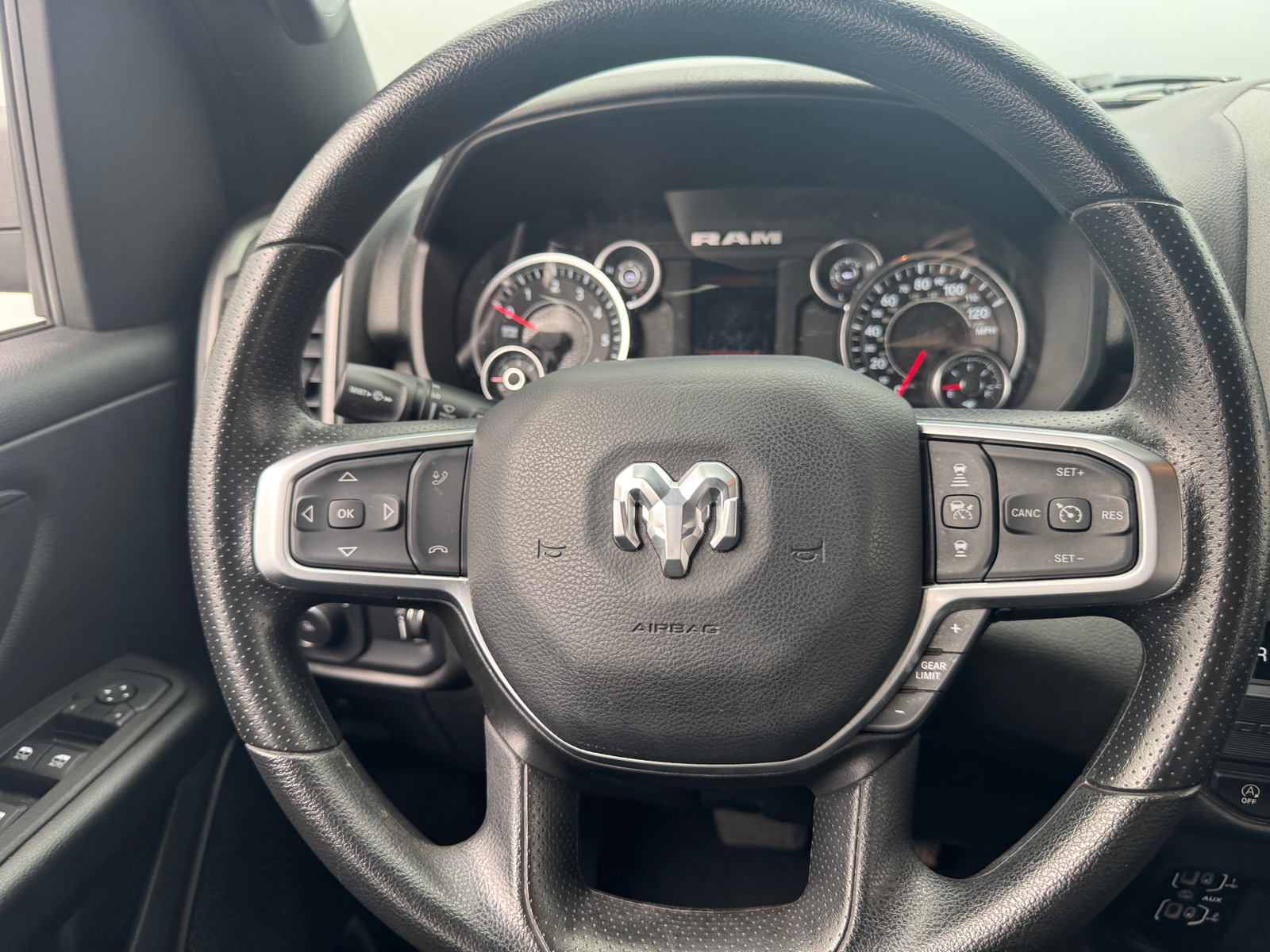 Thumbnail: 2025 RAM 1500 - 5