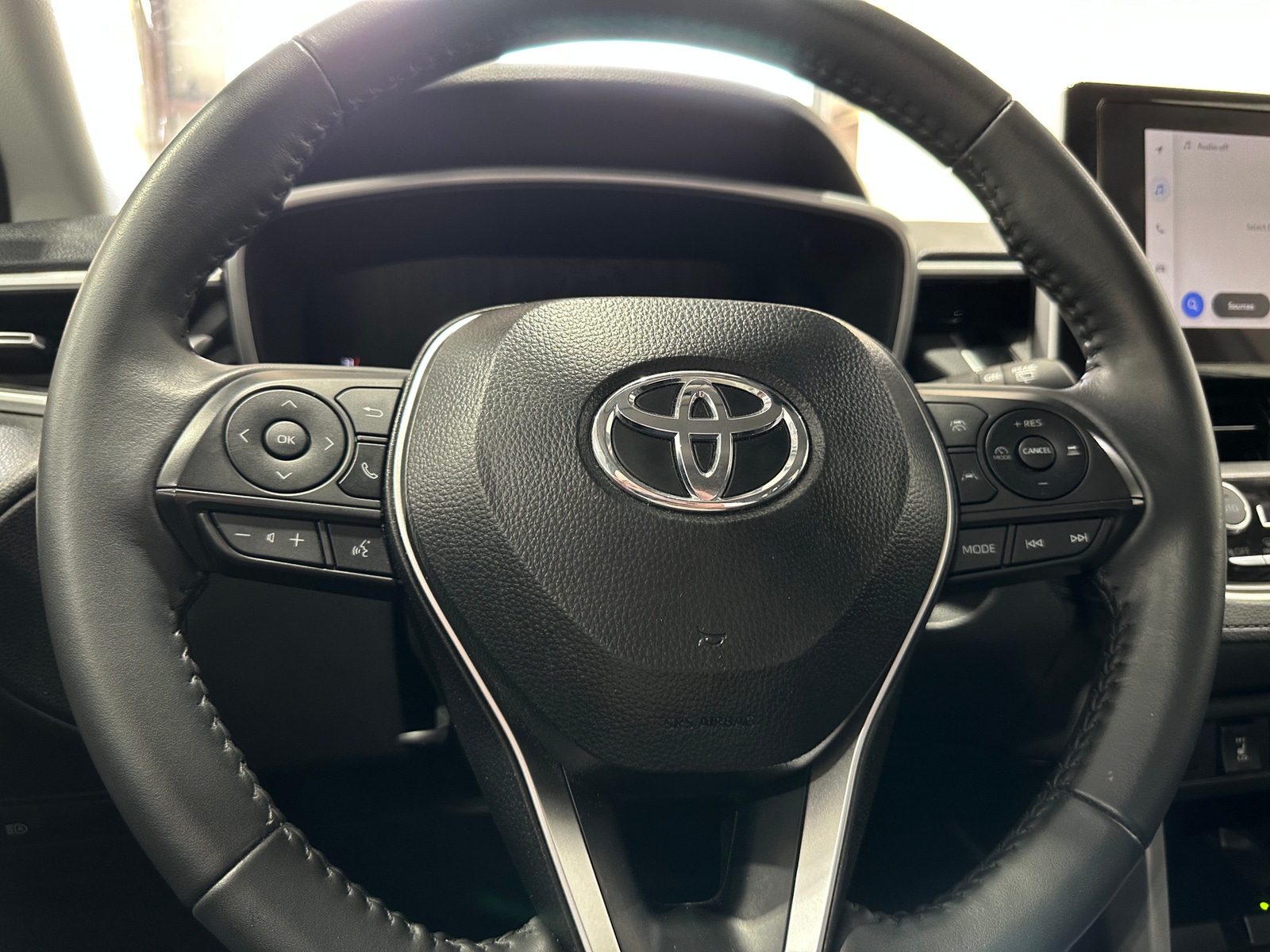 Thumbnail: 2025 Toyota Corolla Cross - 4