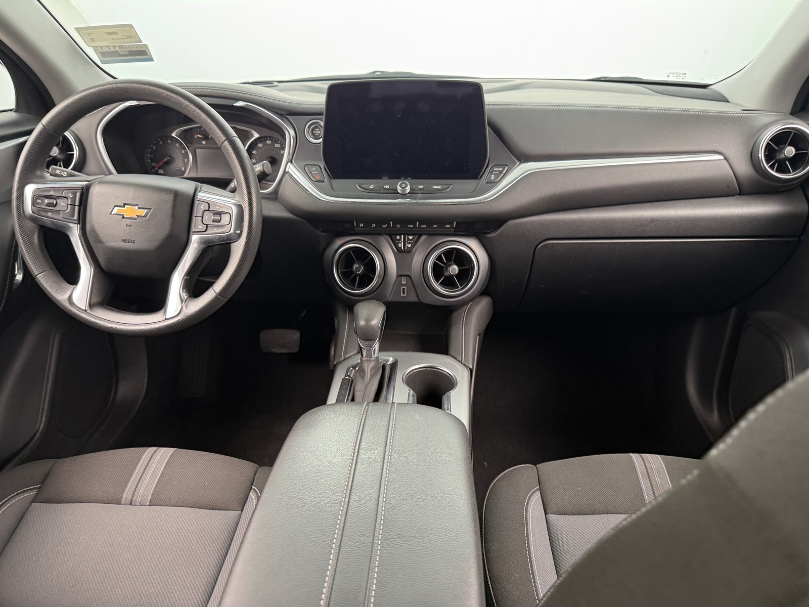 Thumbnail: 2023 Chevrolet Blazer - 3