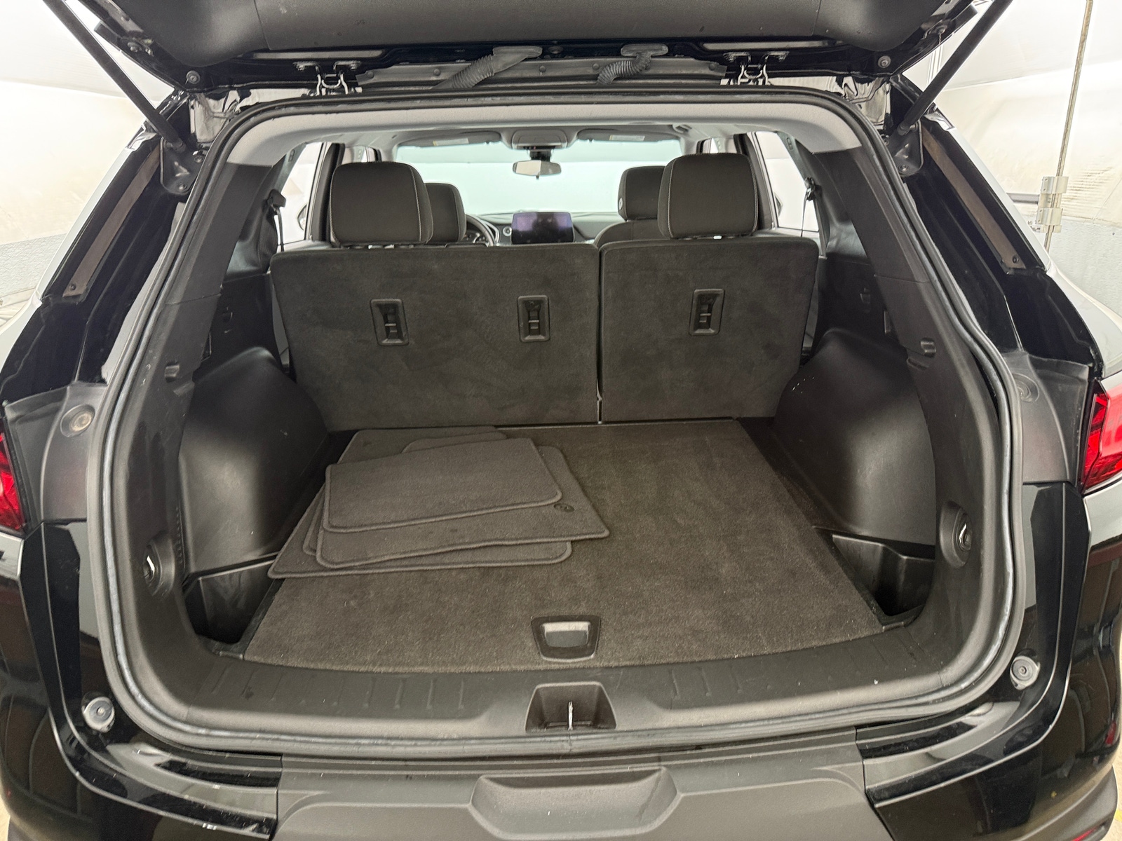 Thumbnail: 2023 Chevrolet Blazer - 7