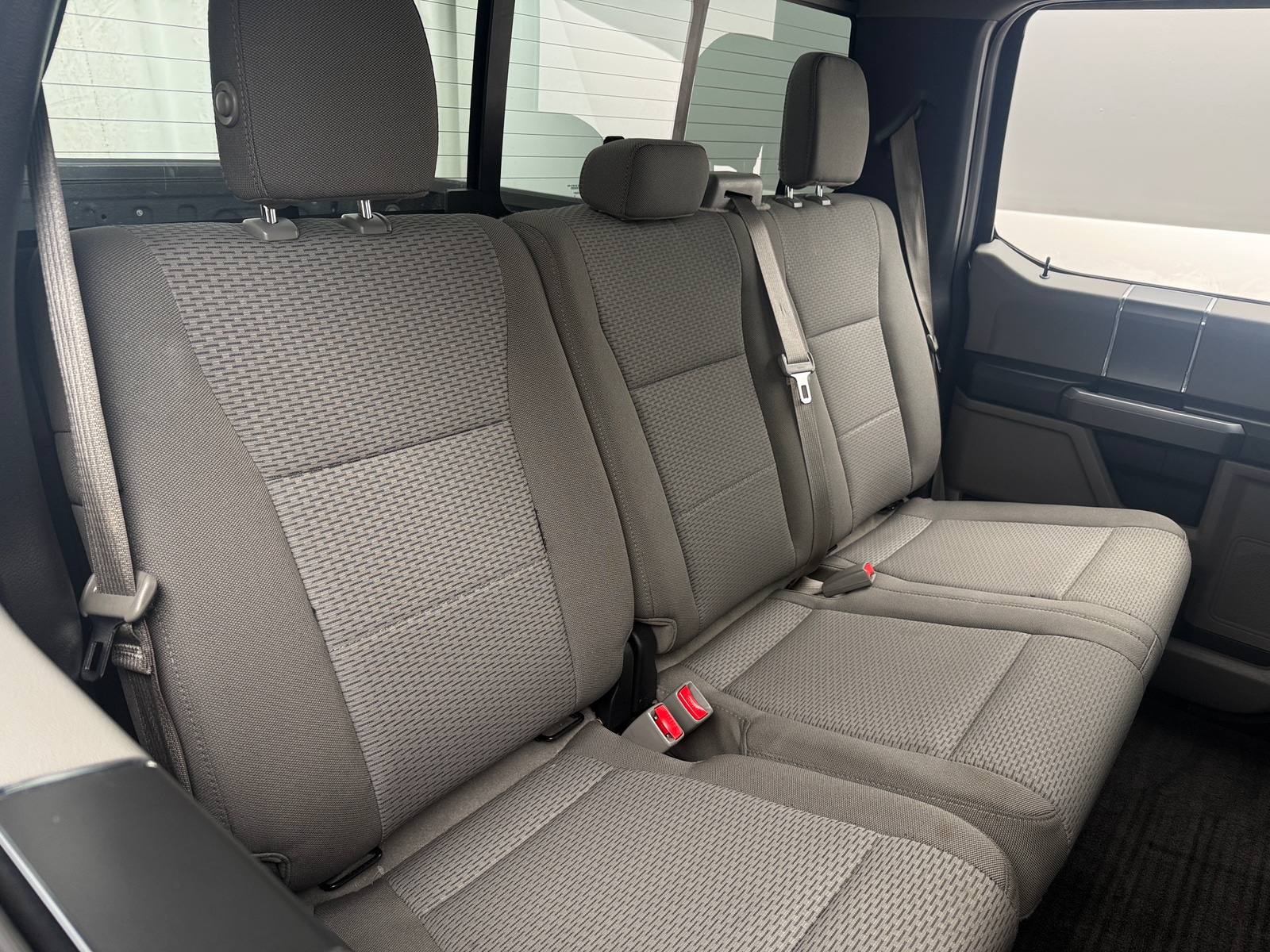 Thumbnail: 2017 Ford Econoline - 6