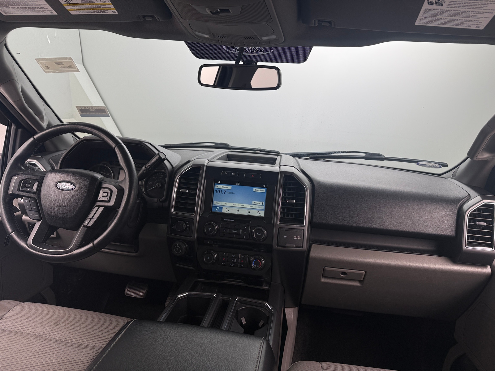 Thumbnail: 2017 Ford Econoline - 3