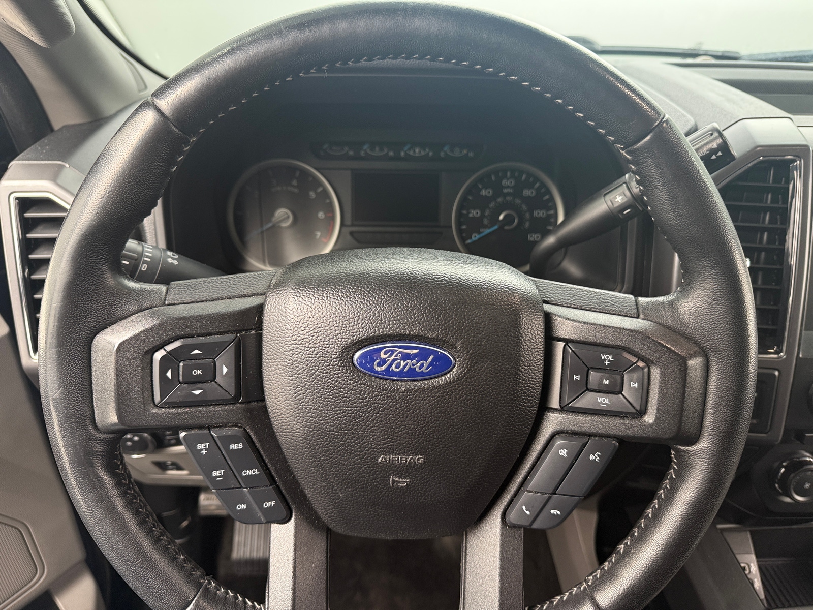 Thumbnail: 2017 Ford Econoline - 5