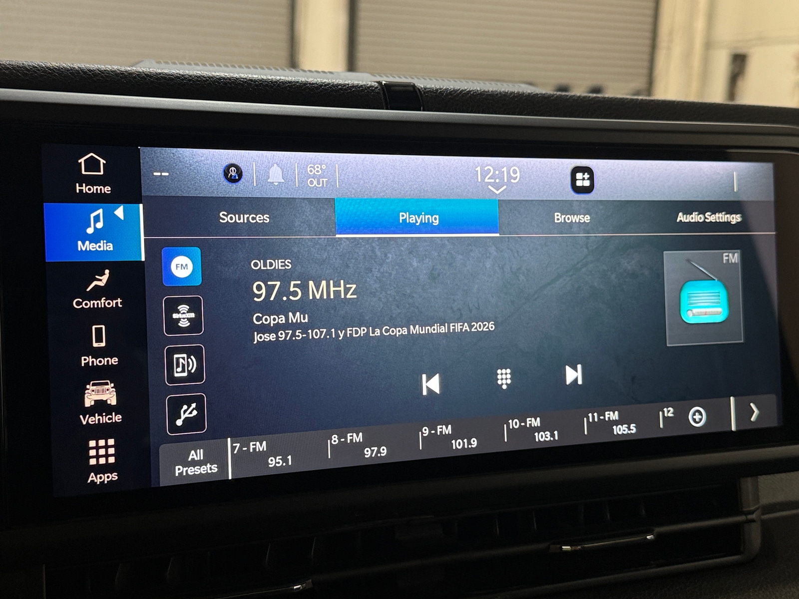 Thumbnail: 2025 Jeep Wrangler - 4