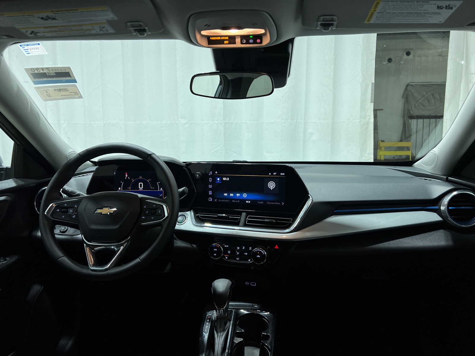 Thumbnail: 2025 Chevrolet Trax - 3