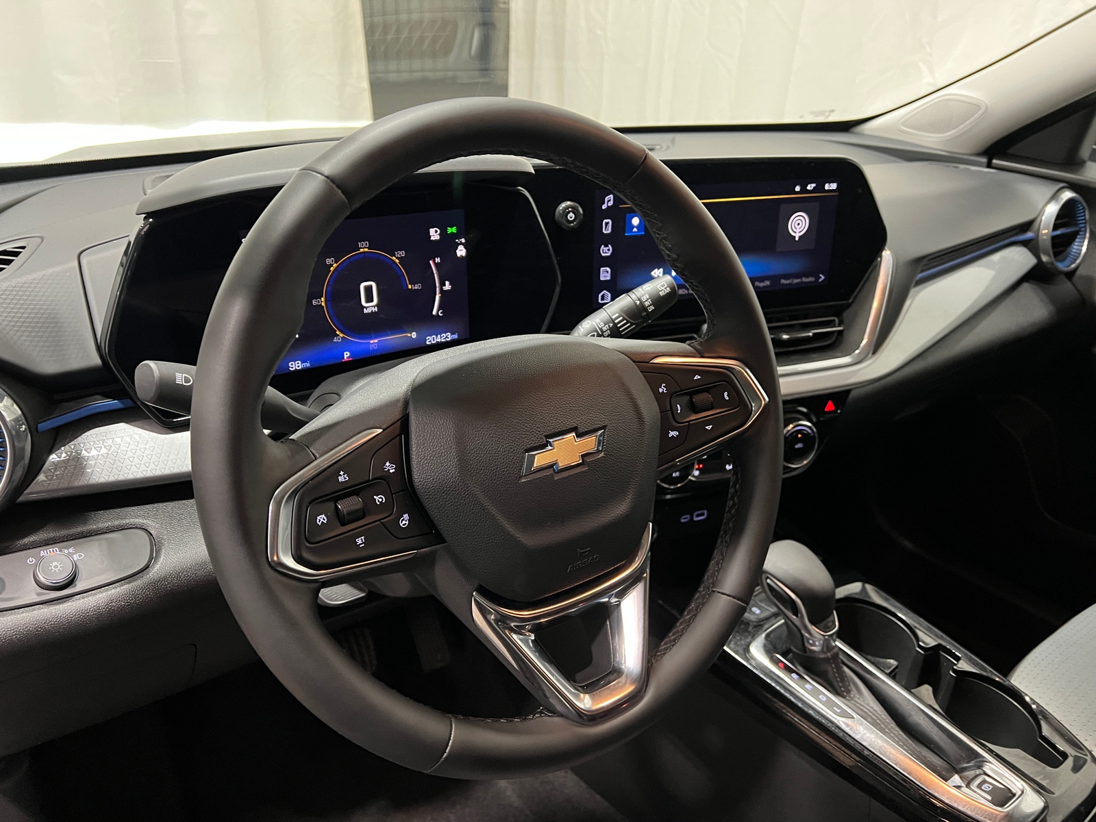 Thumbnail: 2025 Chevrolet Trax - 5