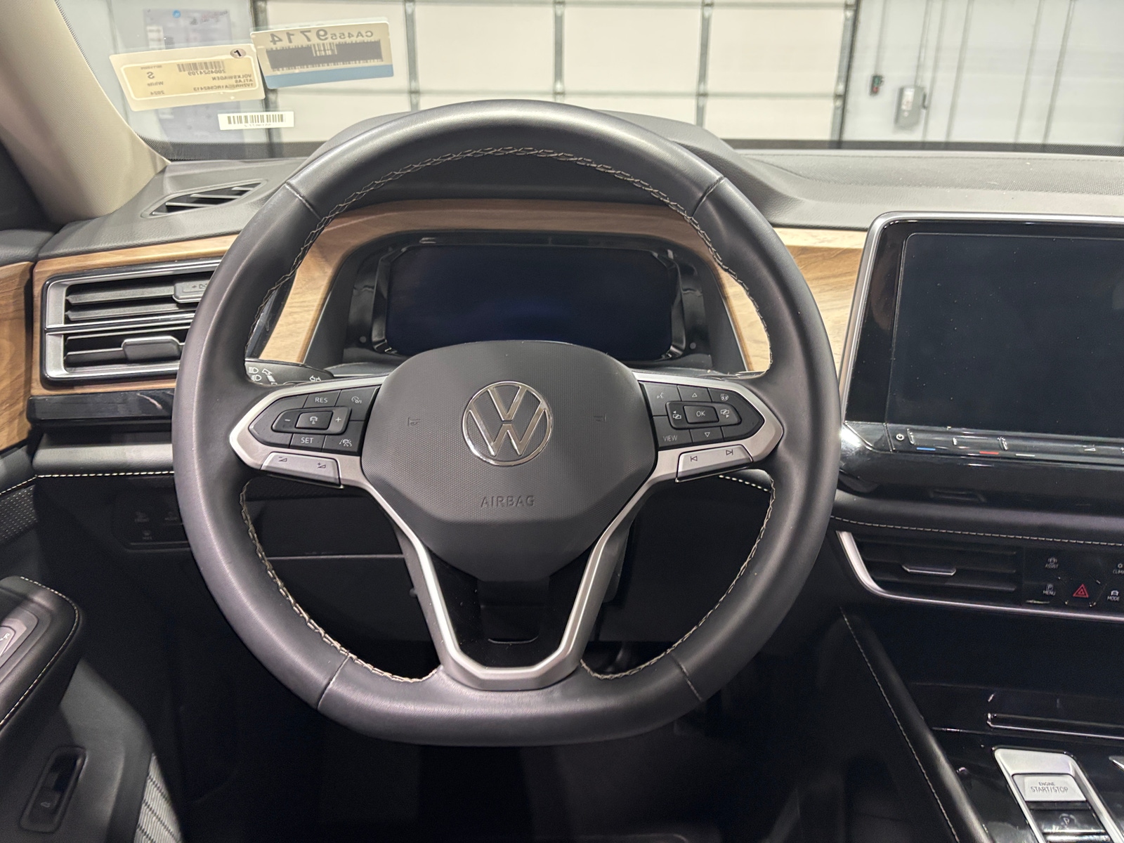 Thumbnail: 2024 Volkswagen Atlas - 4