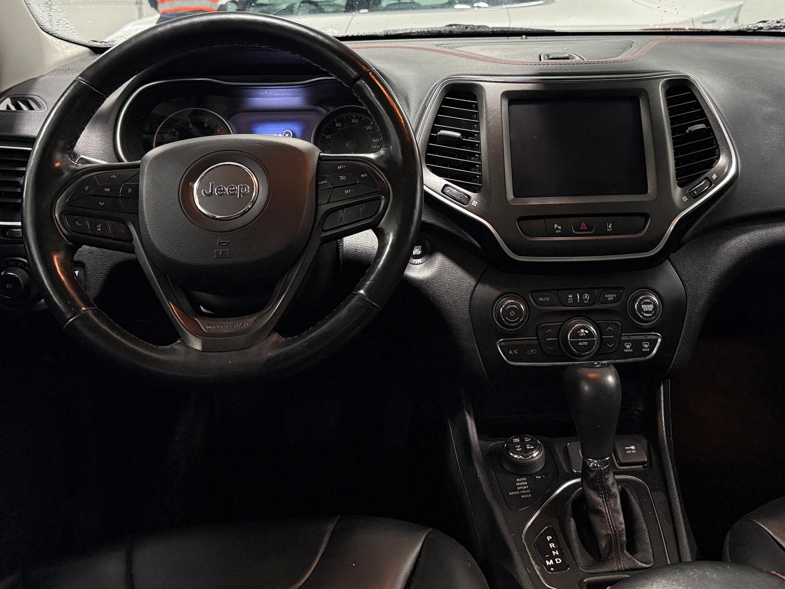 Thumbnail: 2021 Jeep Cherokee - 3