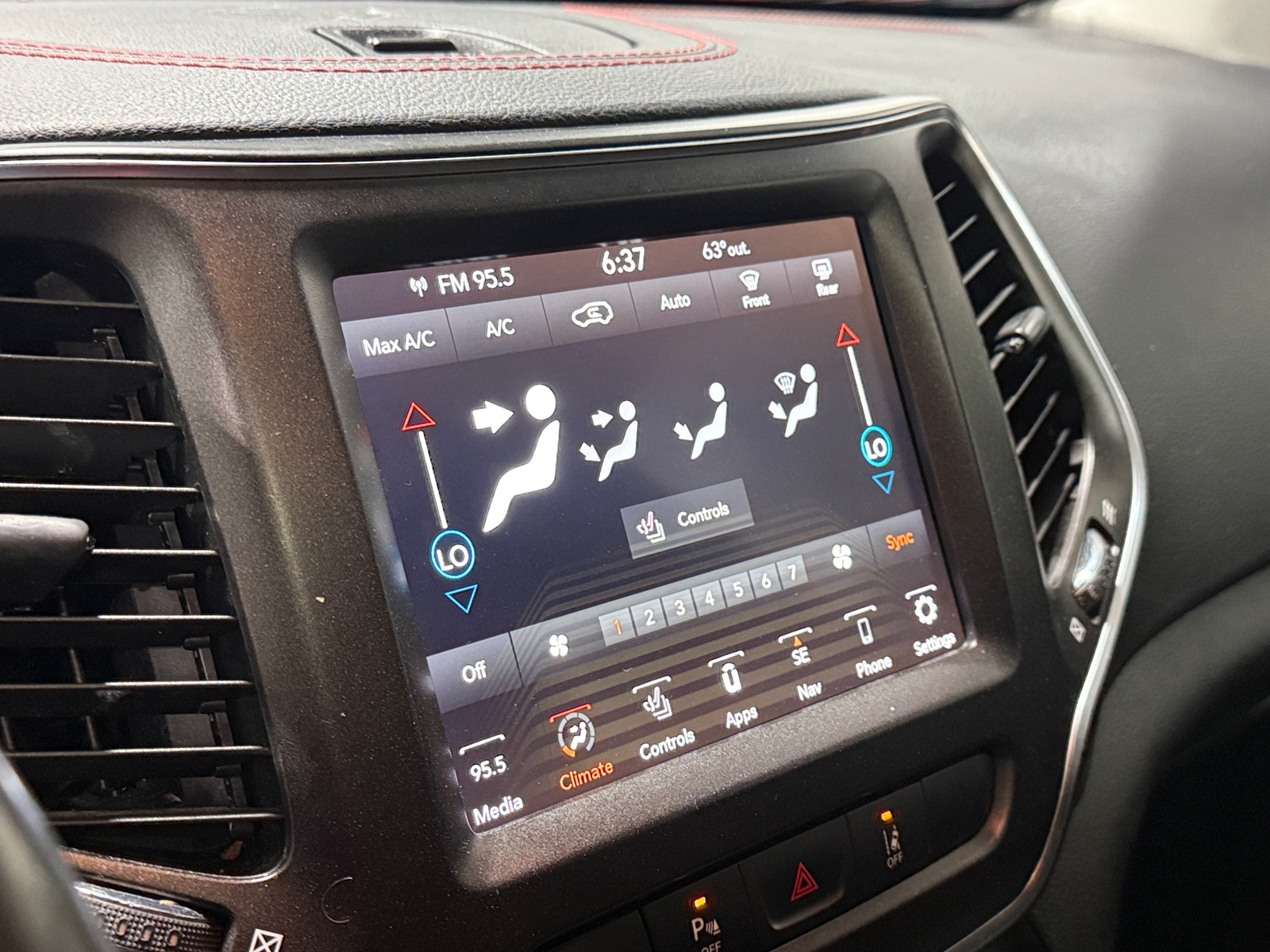 Thumbnail: 2021 Jeep Cherokee - 4