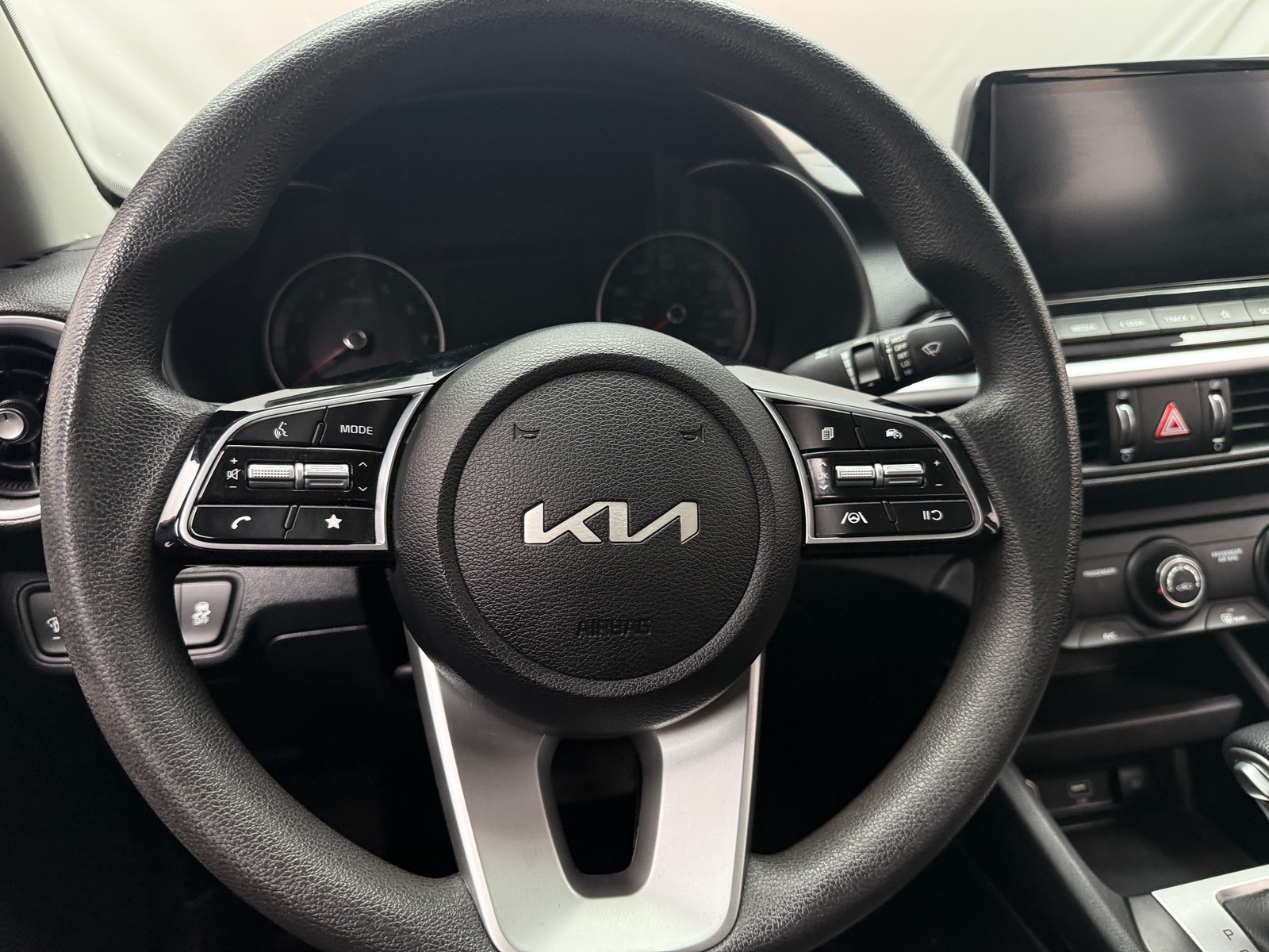 Thumbnail: 2024 Kia Forte - 5