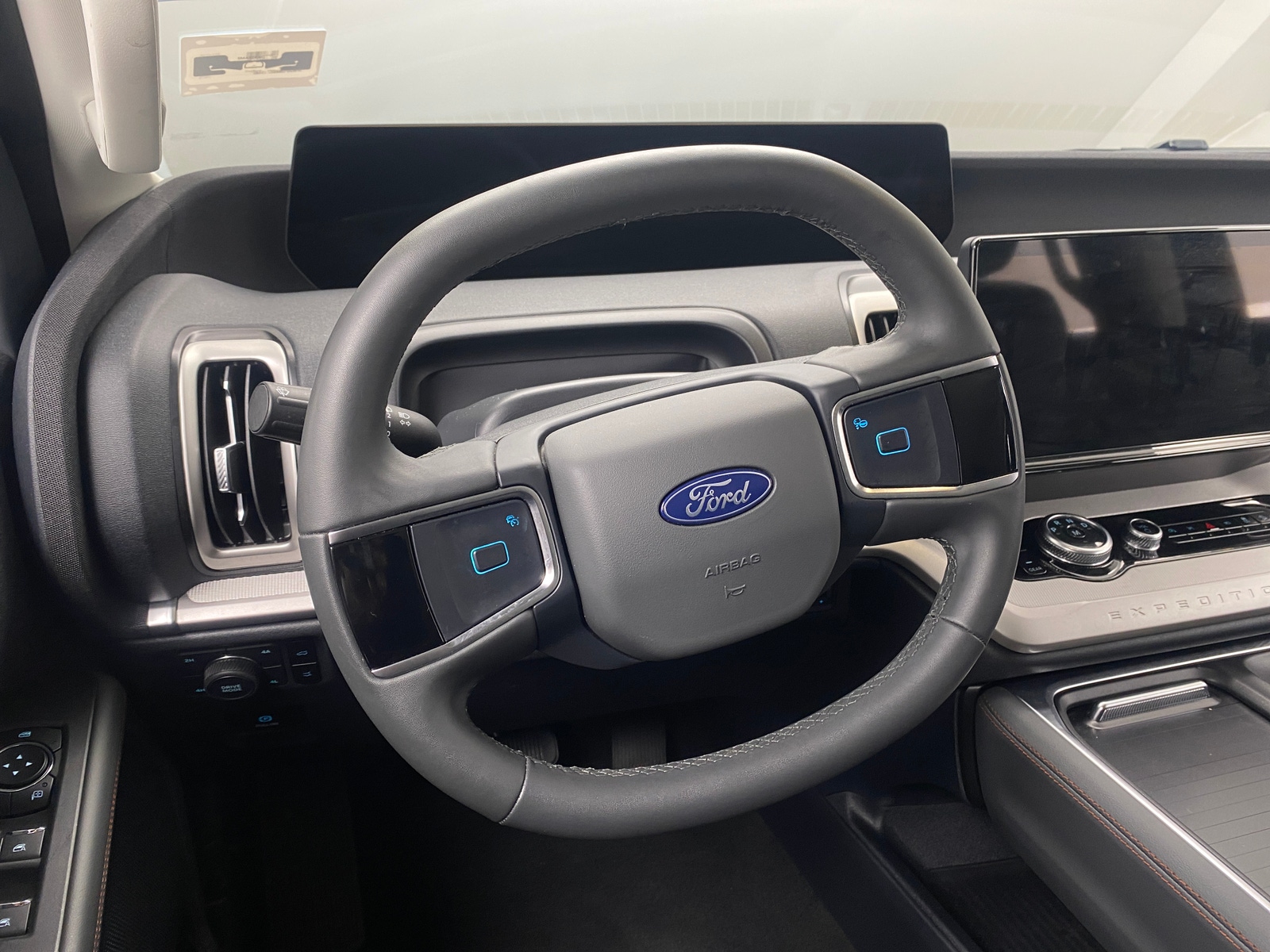 Thumbnail: 2025 Ford Expedition - 5