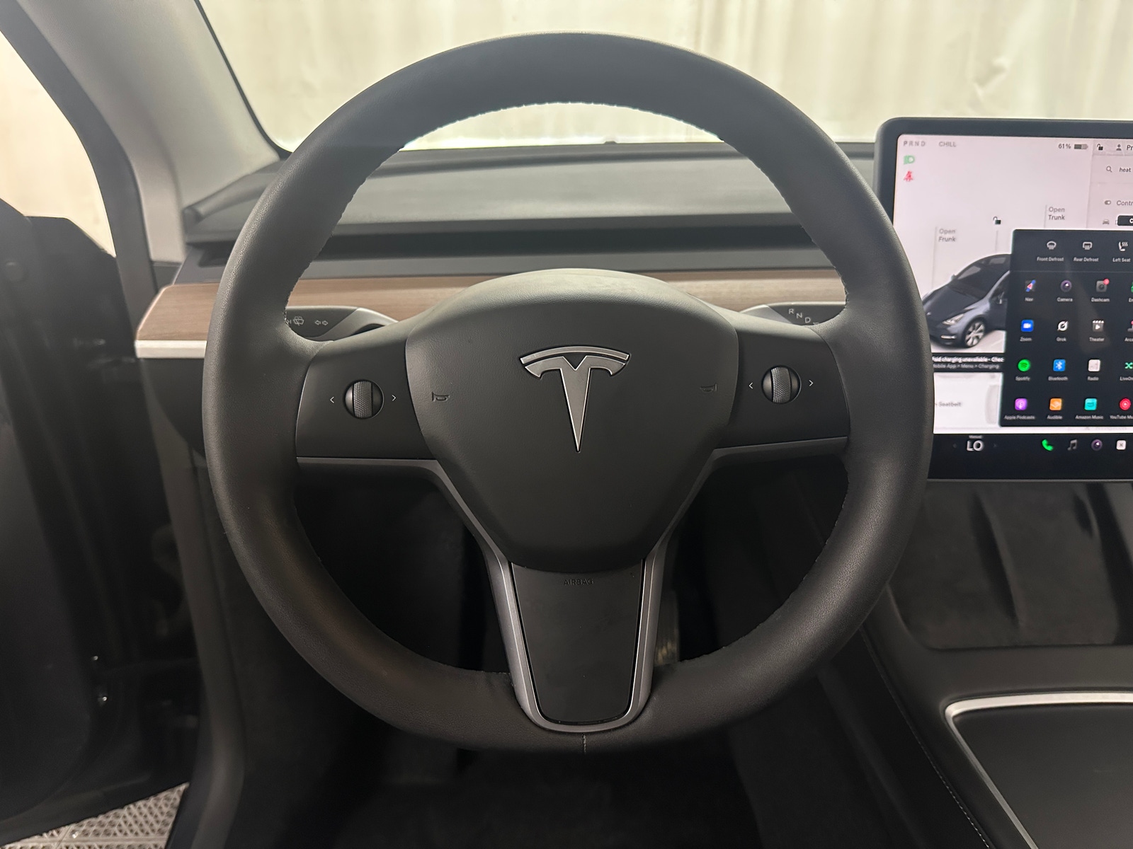 Thumbnail: 2023 Tesla Model Y - 4