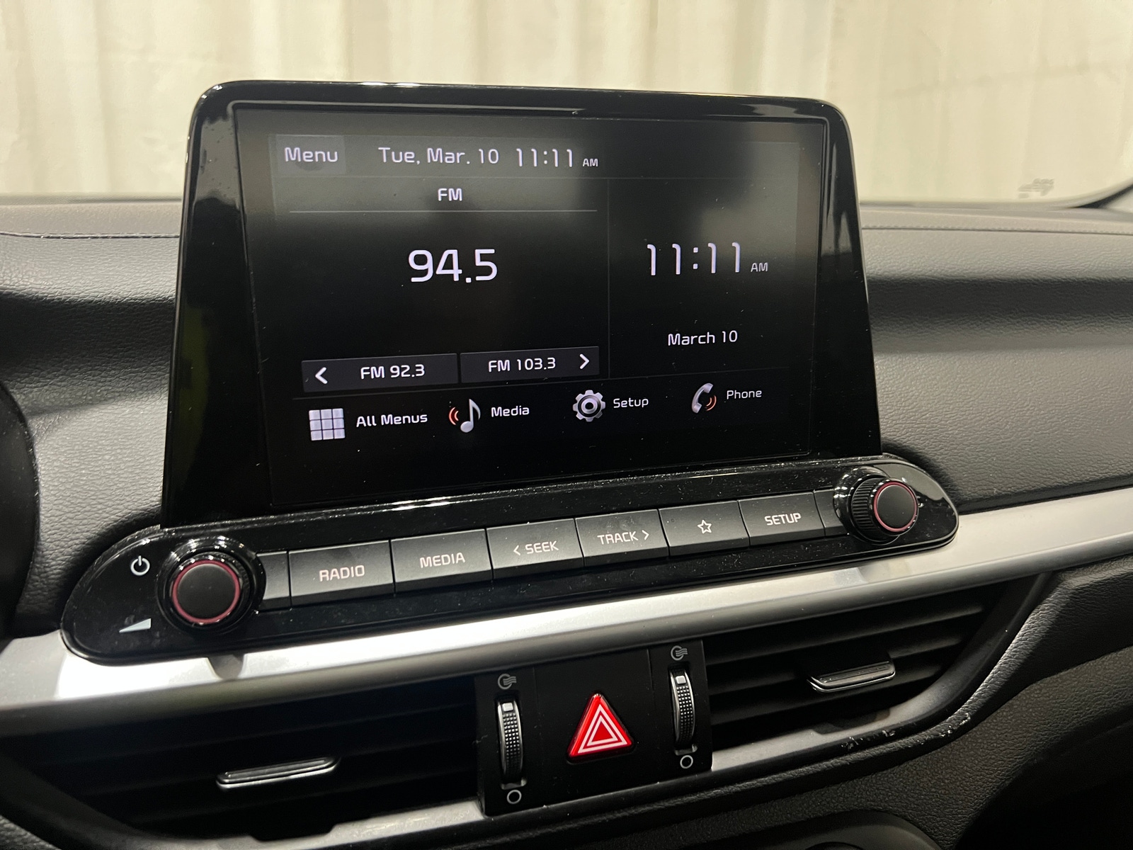 Thumbnail: 2024 Kia Forte - 4