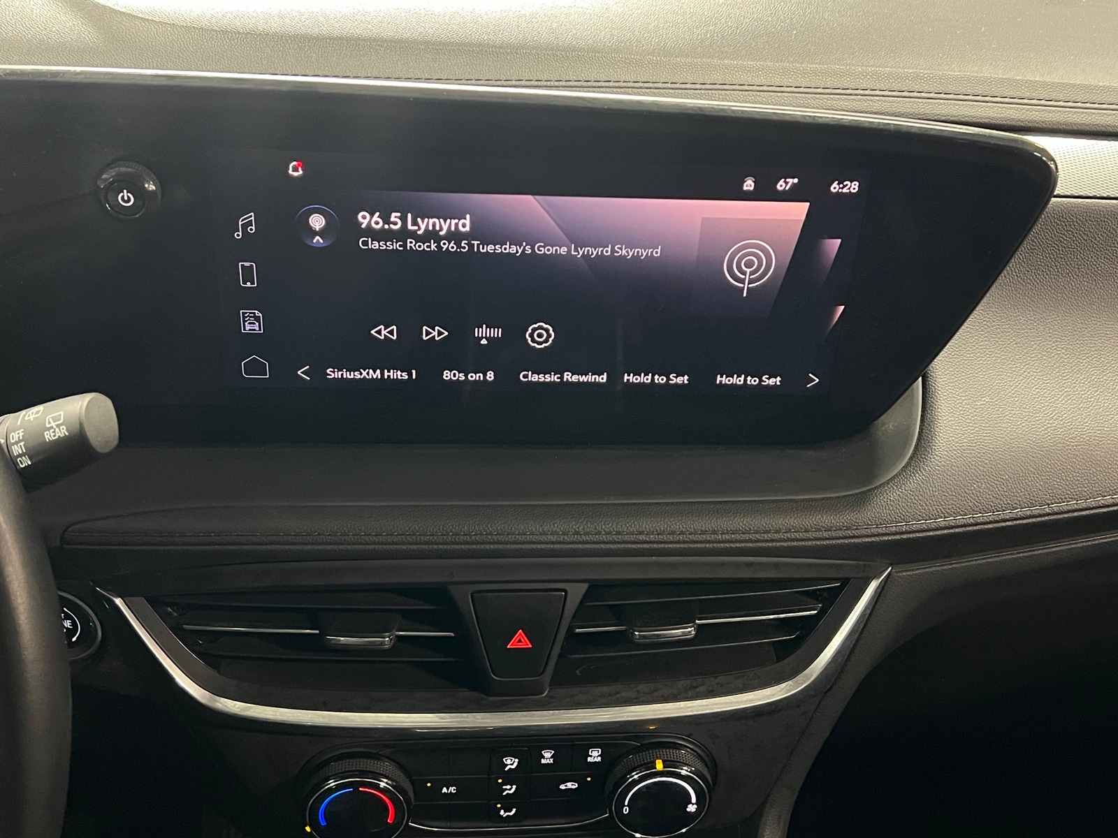 Thumbnail: 2024 Buick Encore GX - 4