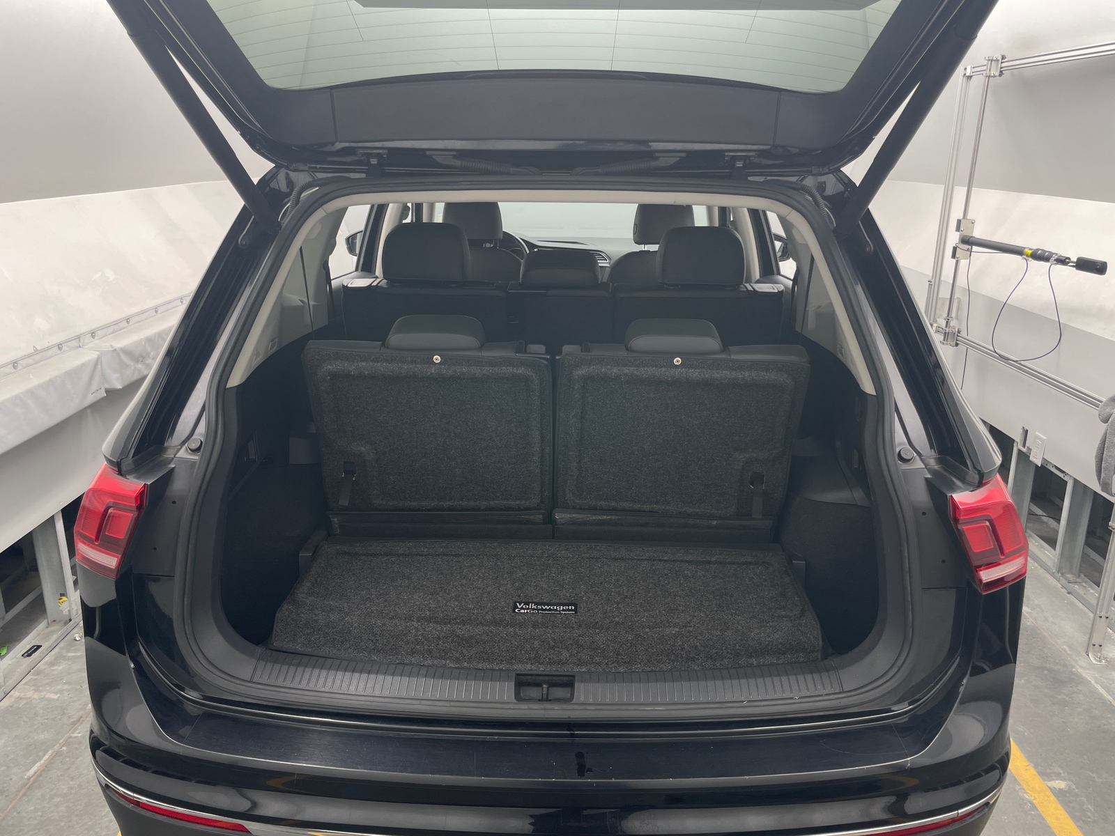 Thumbnail: 2018 Volkswagen Tiguan - 6