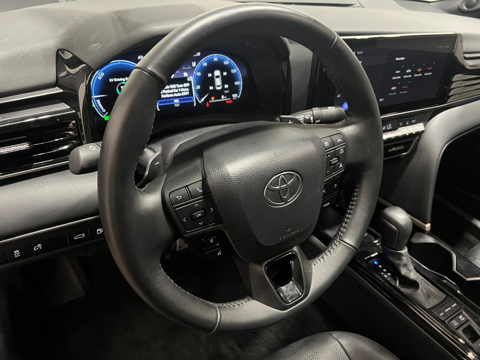 Thumbnail: 2025 Toyota Camry - 4