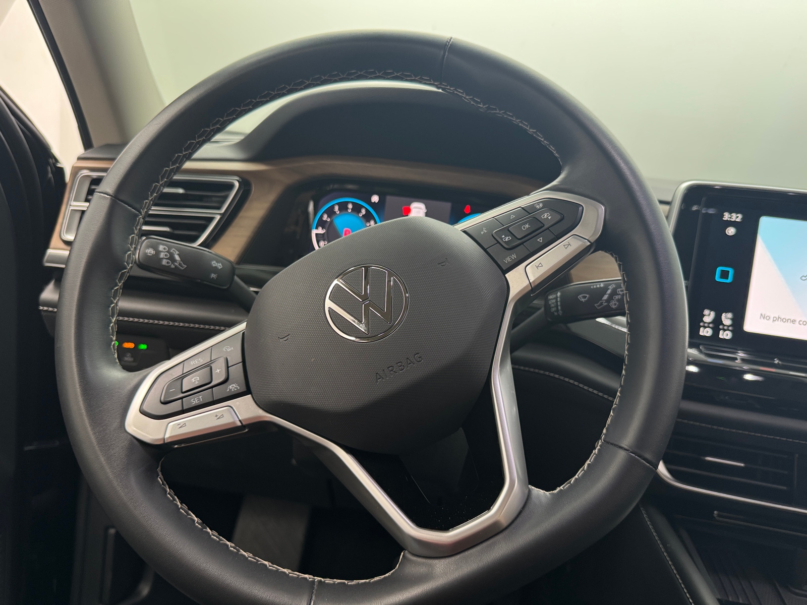 Thumbnail: 2025 Volkswagen Atlas - 4