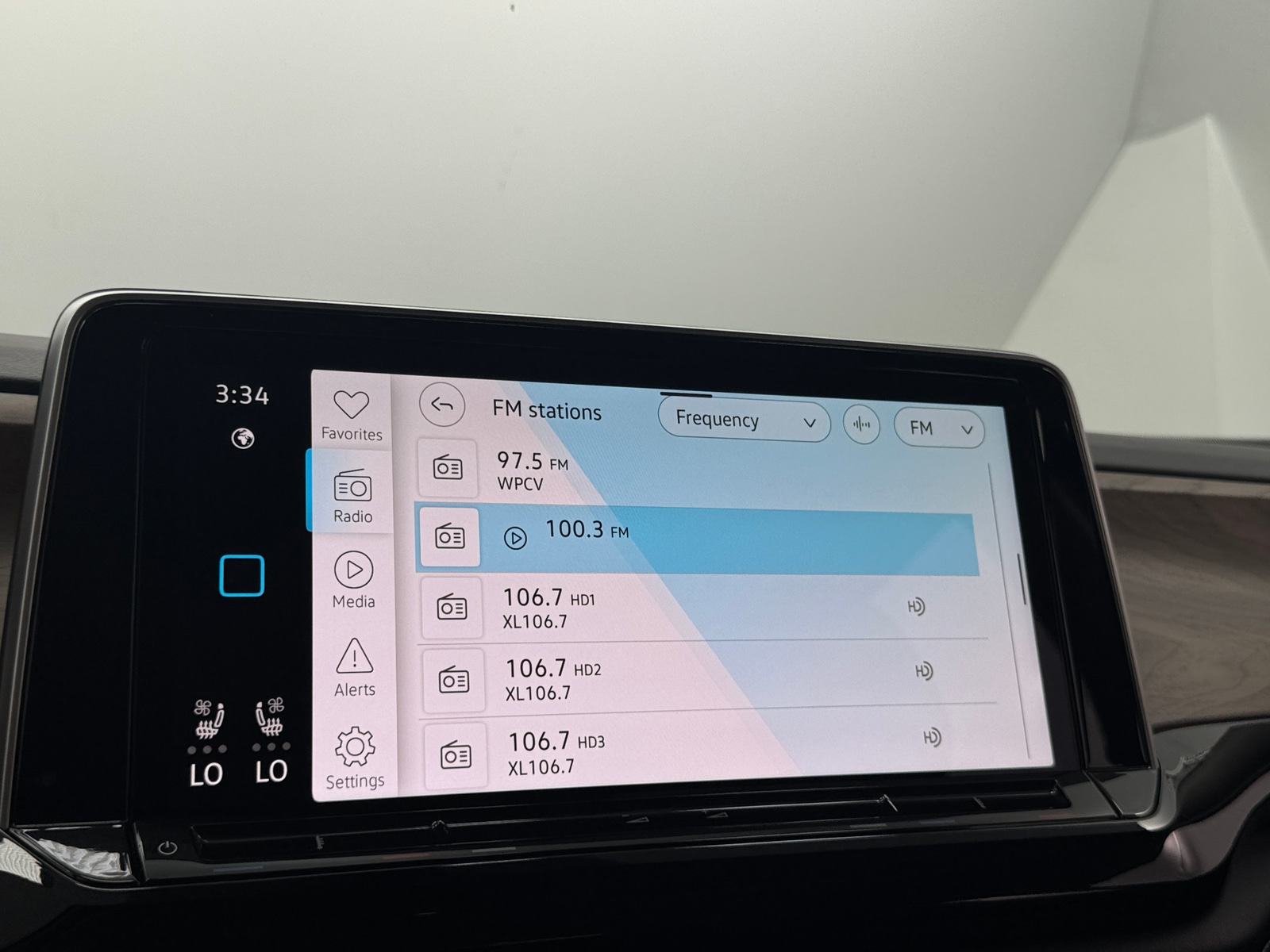 Thumbnail: 2025 Volkswagen Atlas - 3