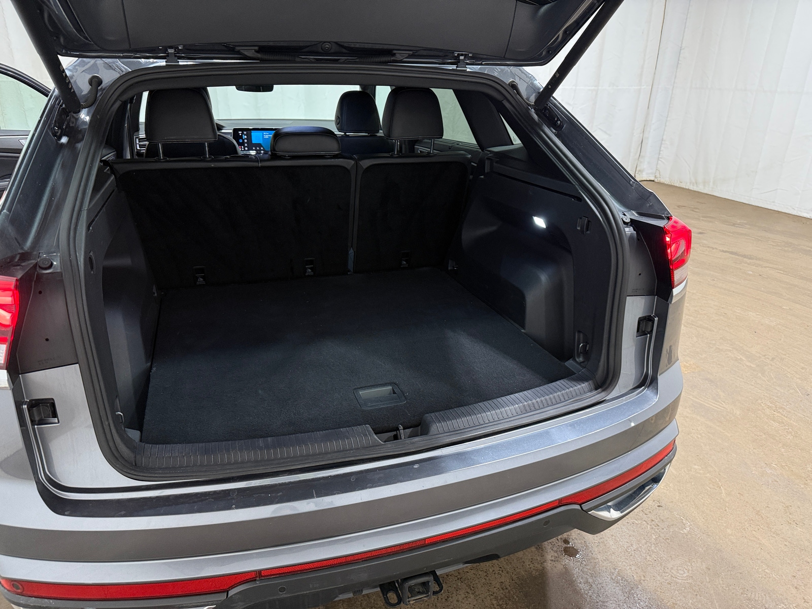 Thumbnail: 2025 Volkswagen Atlas - 6