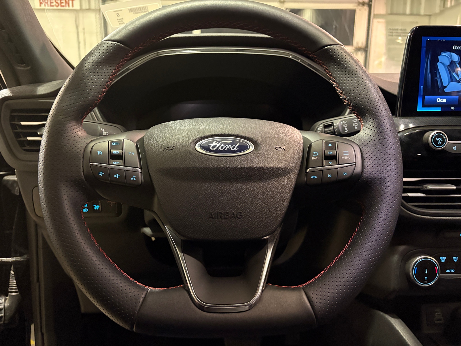 Thumbnail: 2025 Ford Escape - 5