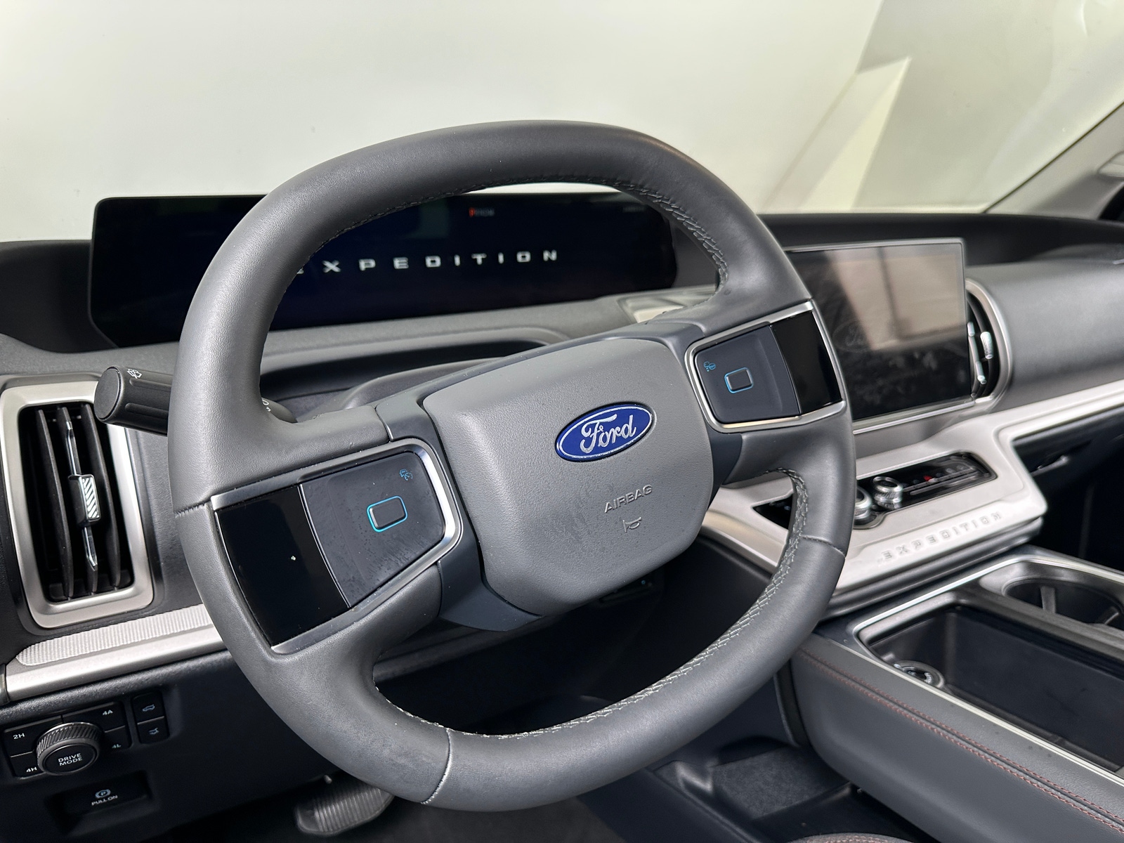 Thumbnail: 2025 Ford Expedition - 5