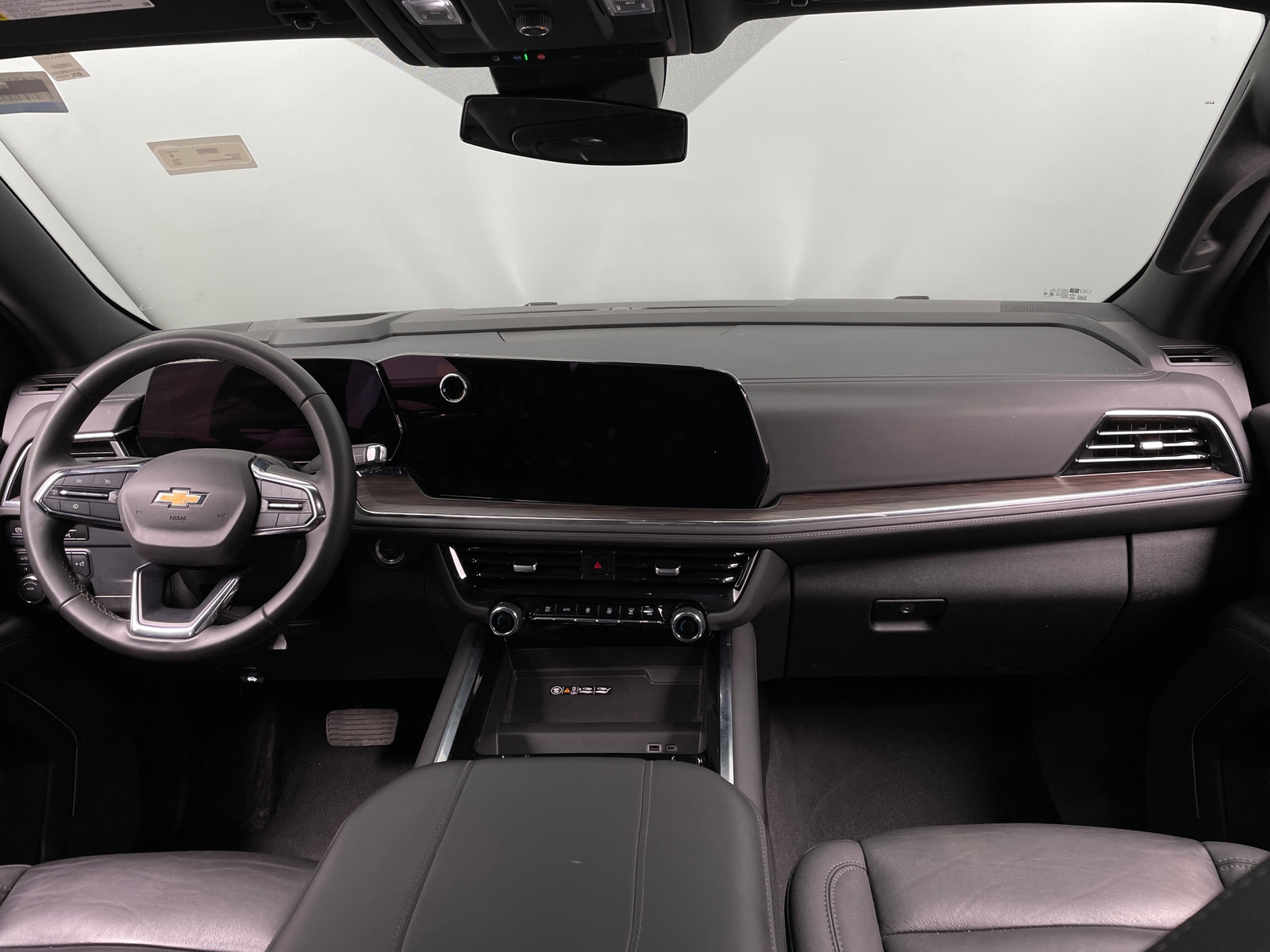 Thumbnail: 2025 Chevrolet Tahoe - 2