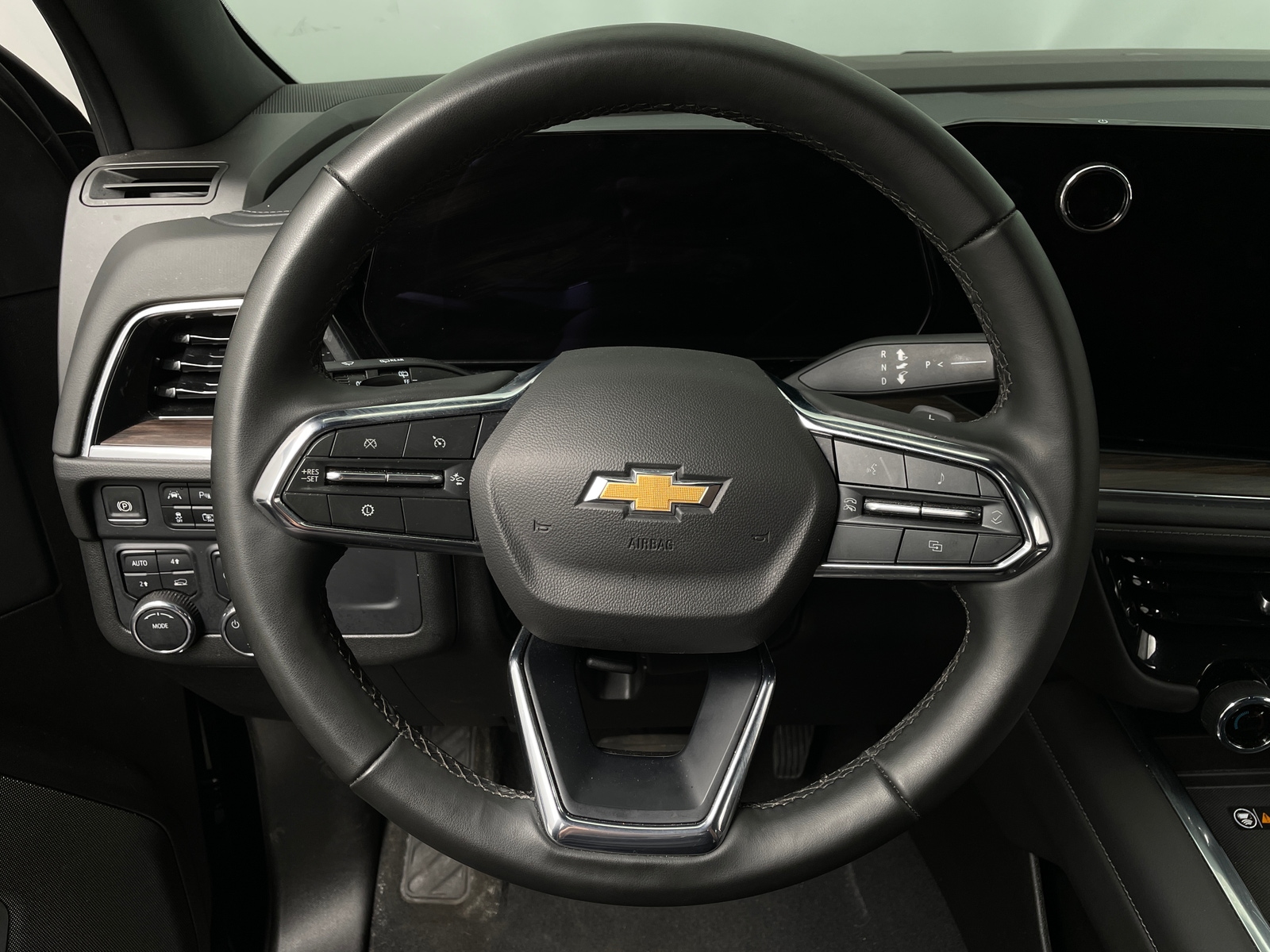 Thumbnail: 2025 Chevrolet Tahoe - 4