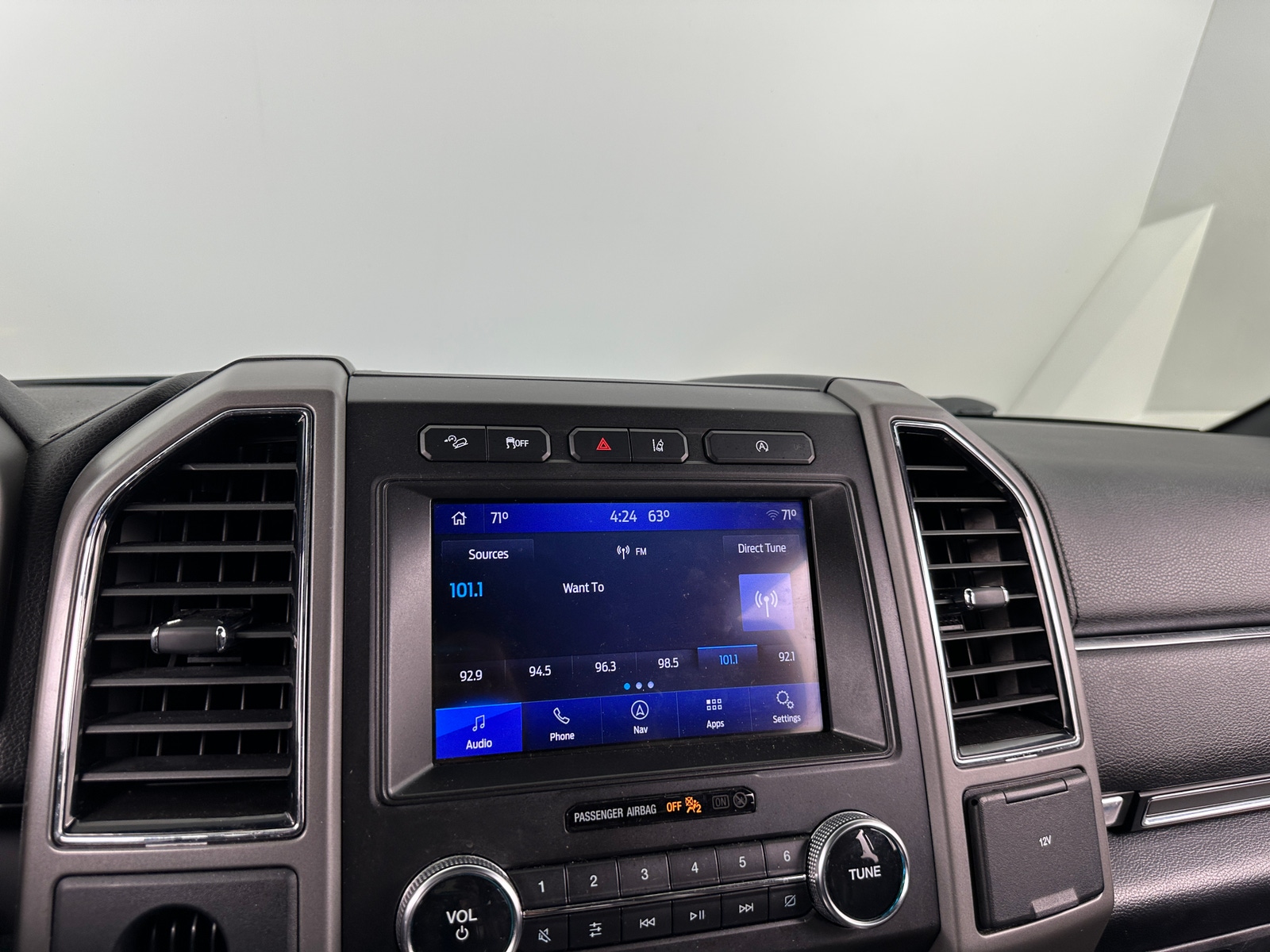 Thumbnail: 2020 Ford Expedition - 3