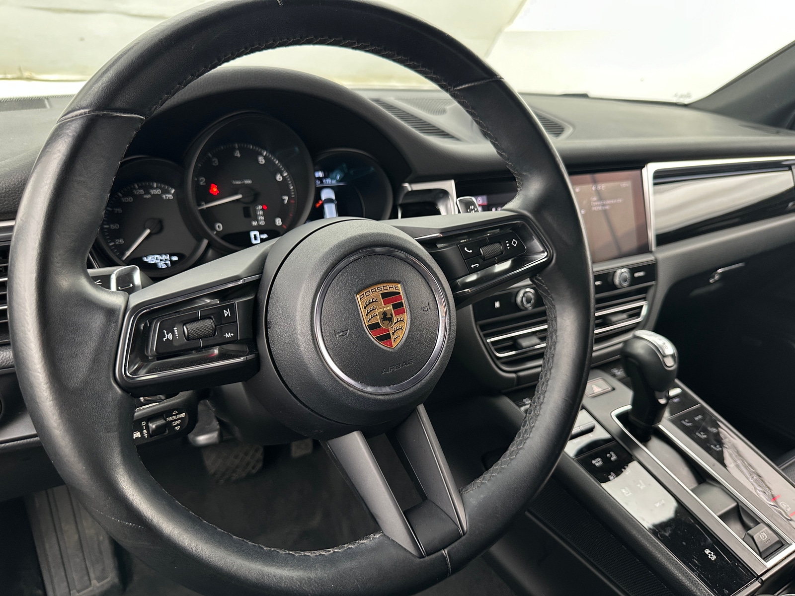 Thumbnail: 2022 Porsche Macan - 4