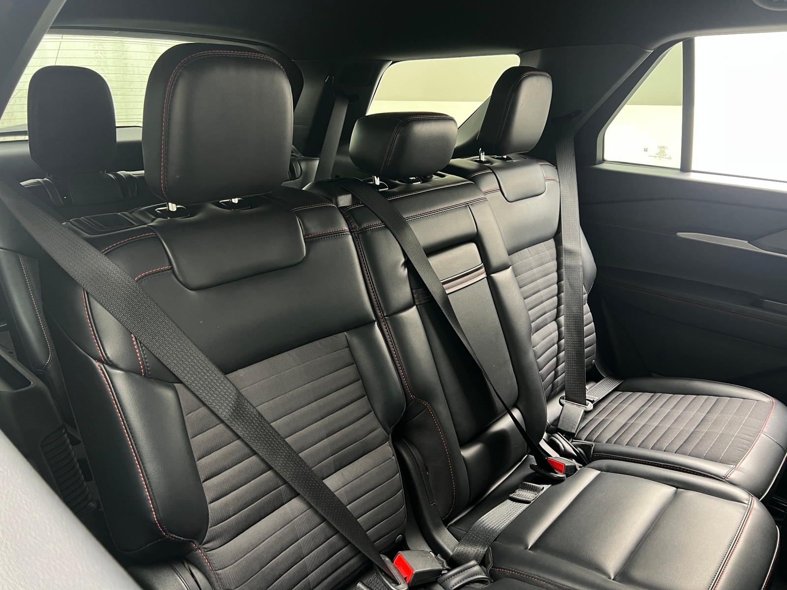 Thumbnail: 2025 Ford Explorer - 5