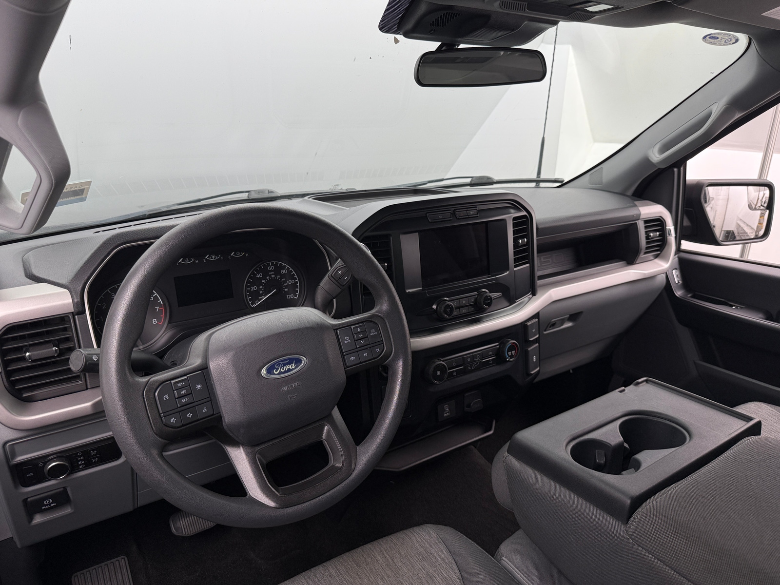 Thumbnail: 2023 Ford Econoline - 3