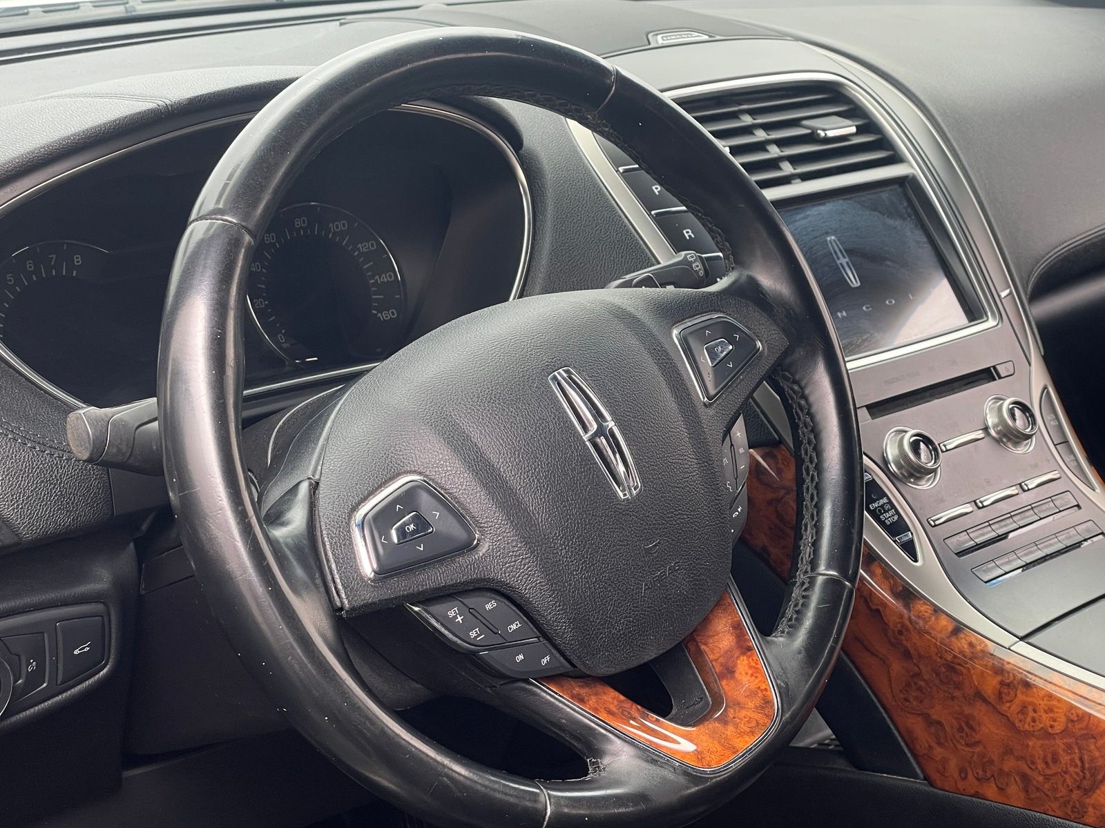 Thumbnail: 2016 Lincoln MKX - 4