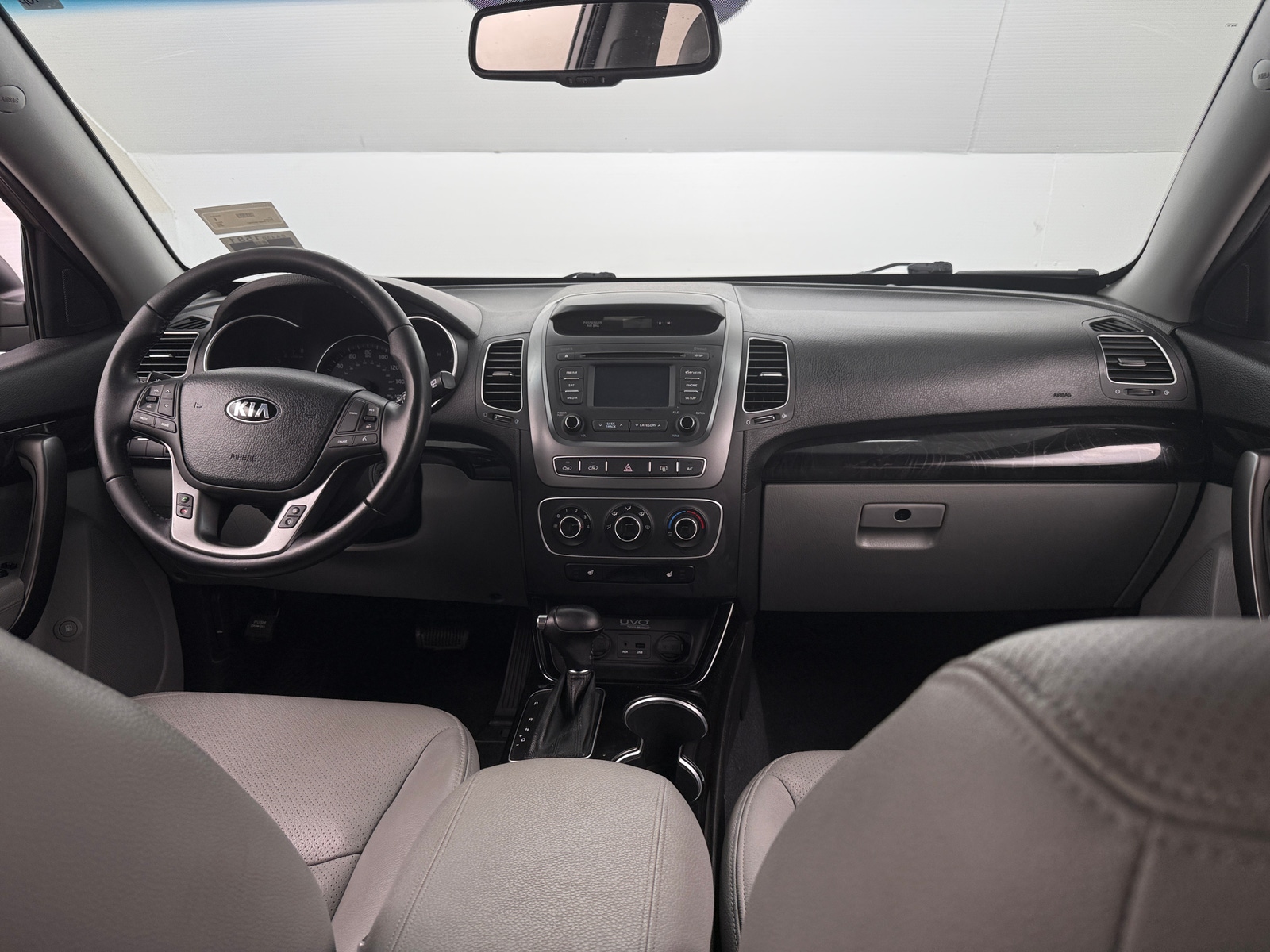 Thumbnail: 2015 Kia Sorento - 2