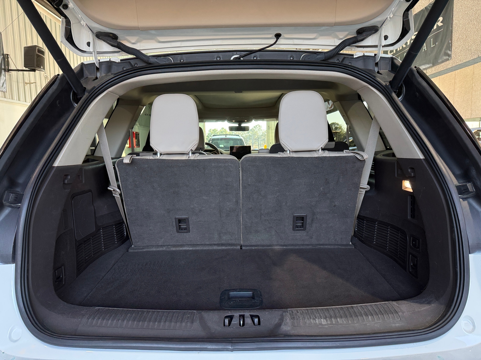 Thumbnail: 2022 Lincoln Aviator - 6