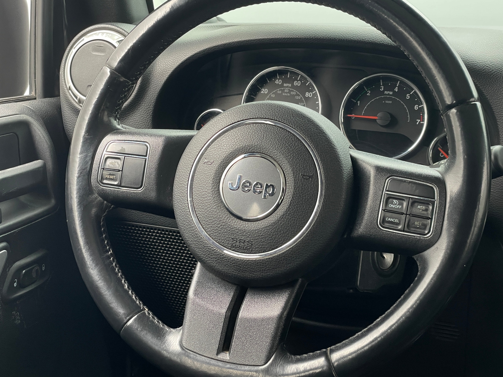 Thumbnail: 2017 Jeep Wrangler - 5