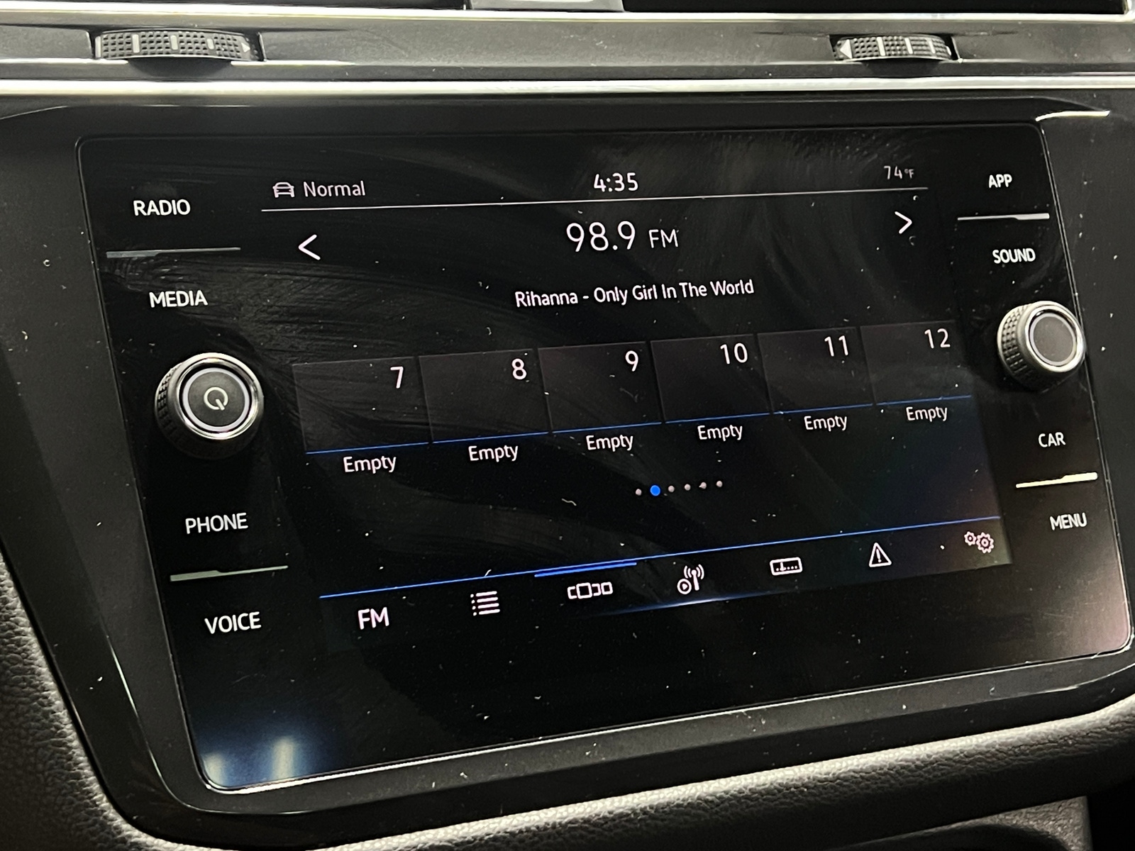 Thumbnail: 2021 Volkswagen Tiguan - 3