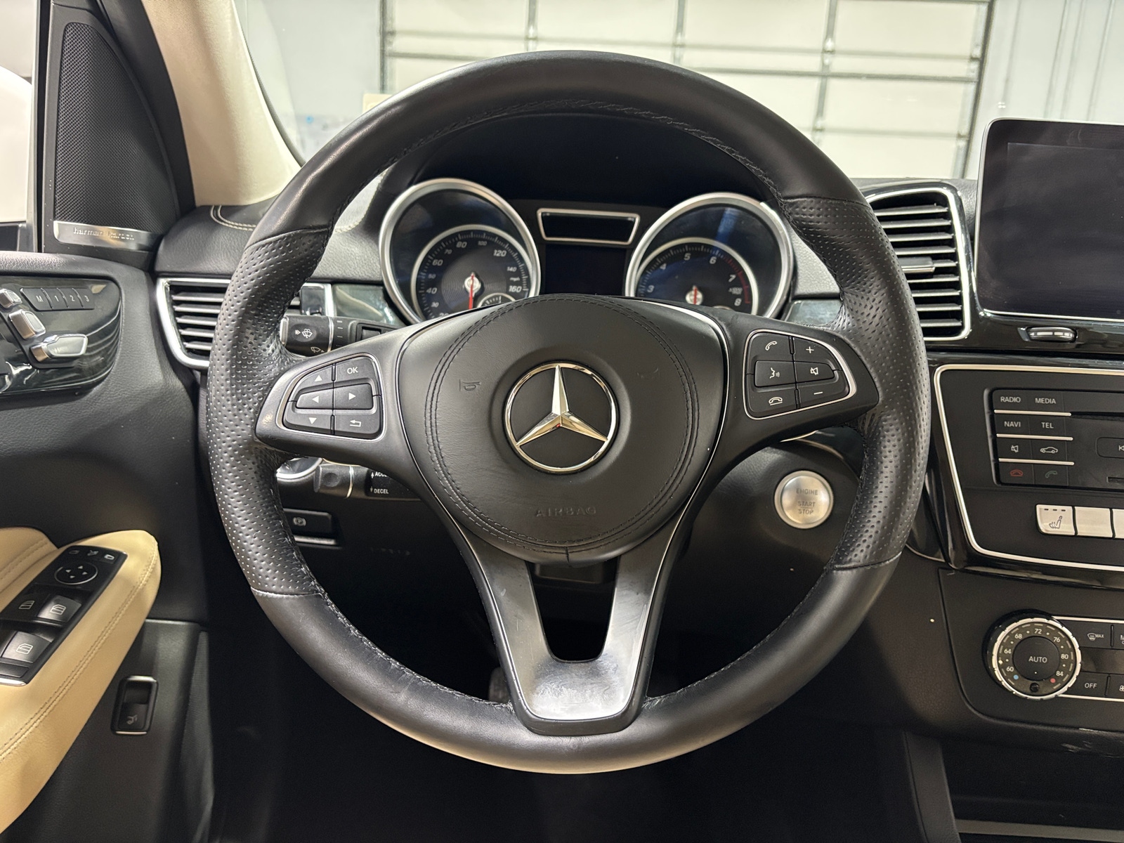 Thumbnail: 2019 Mercedes-Benz GLS - 4