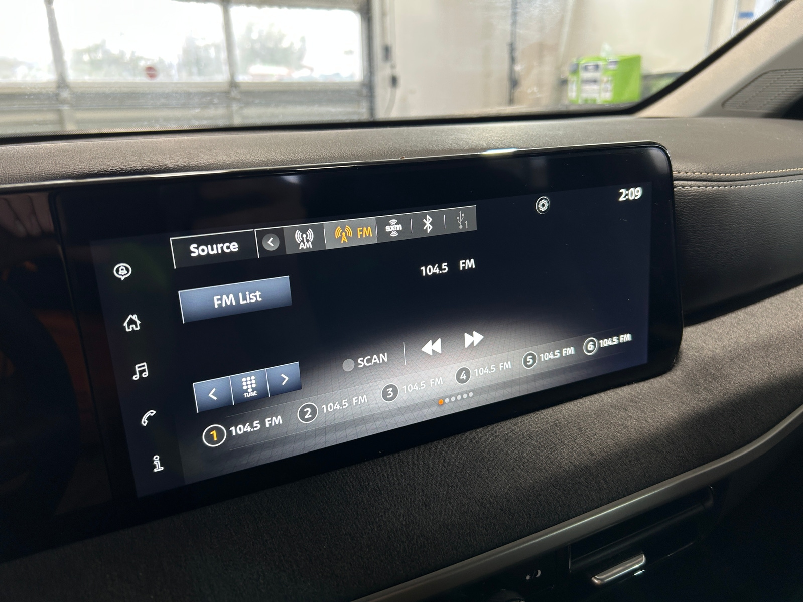 Thumbnail: 2025 Nissan Kicks - 4