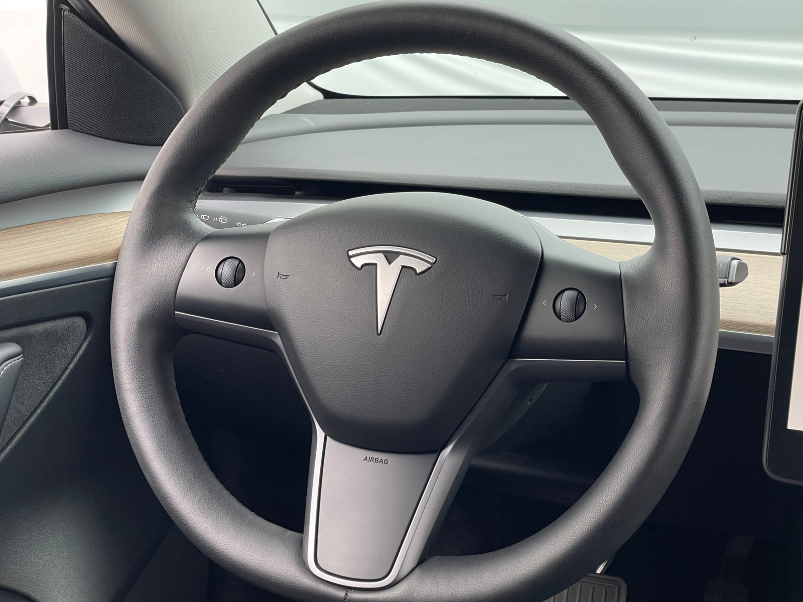 Thumbnail: 2022 Tesla Model 3 - 4