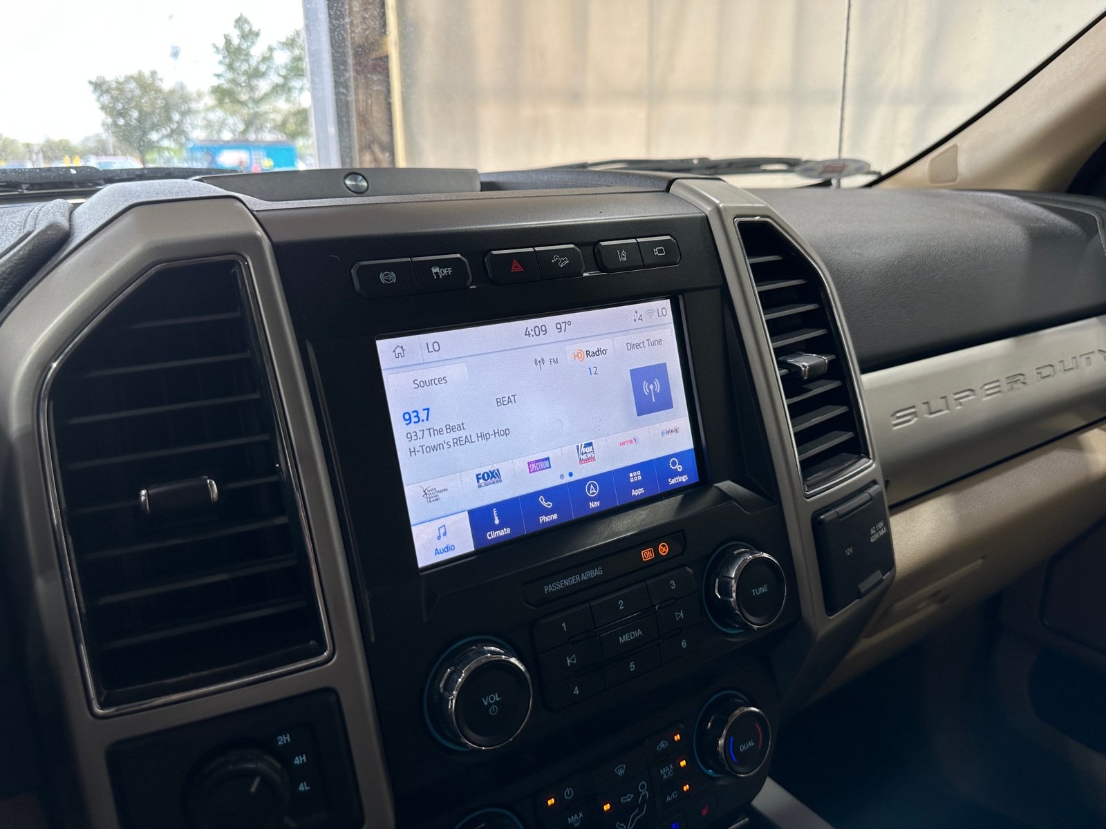 Thumbnail: 2021 Ford Econoline - 3